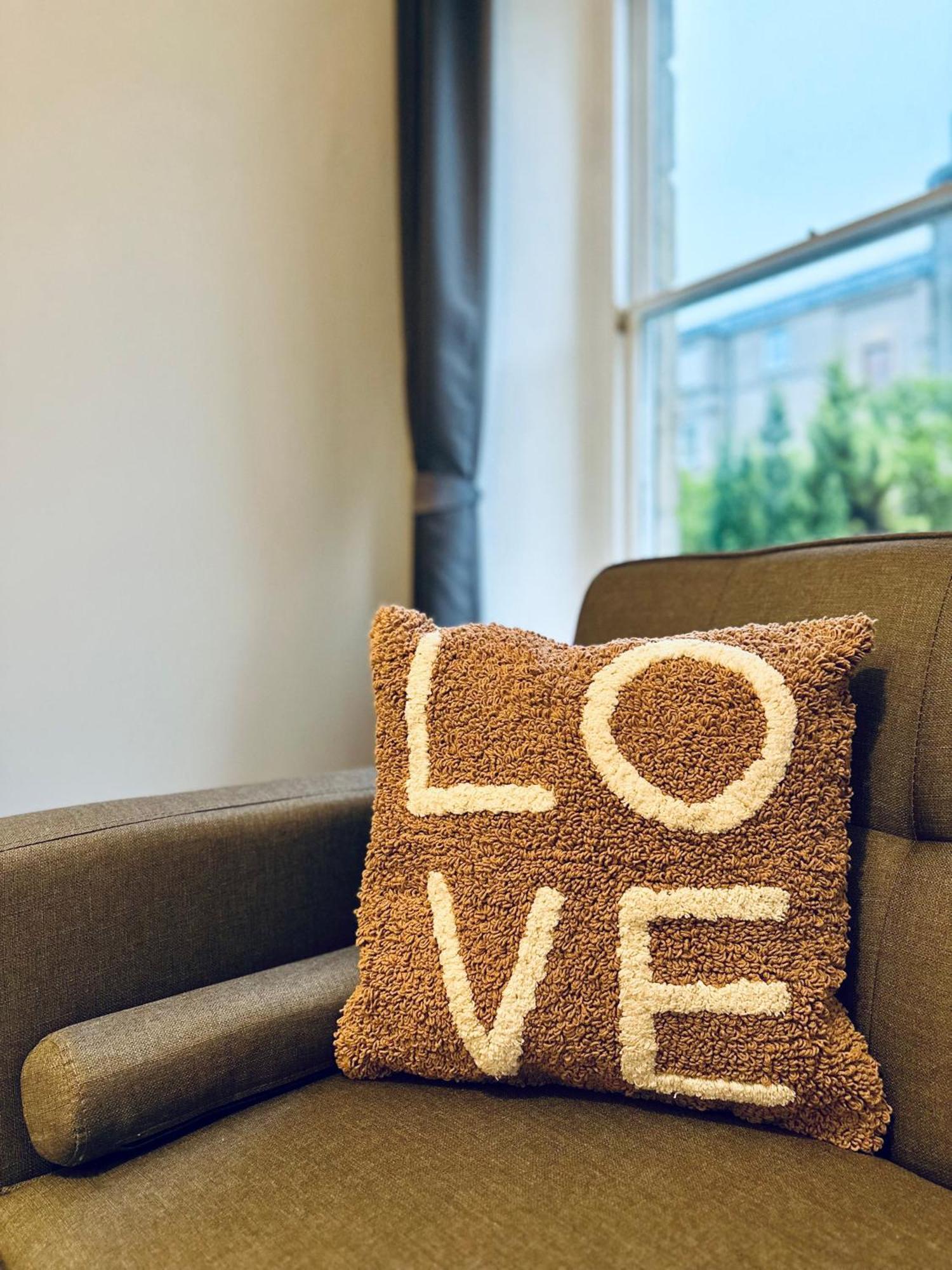 Apartment Upmarket Ground Floor In Morningside Edinburgh