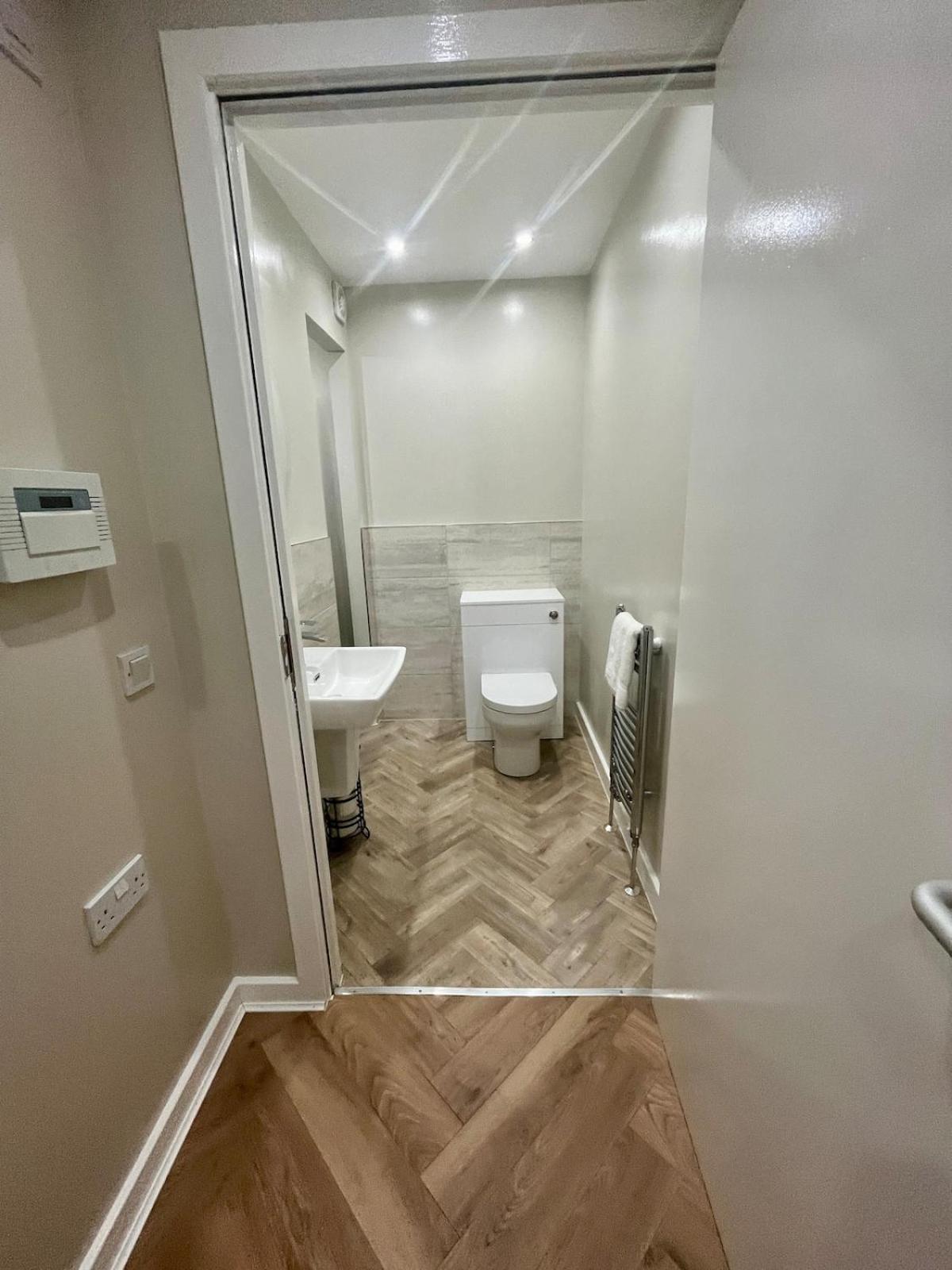 Apartment Luxury Spacious 4 Dbl Br House With Free Parking Edinburgh