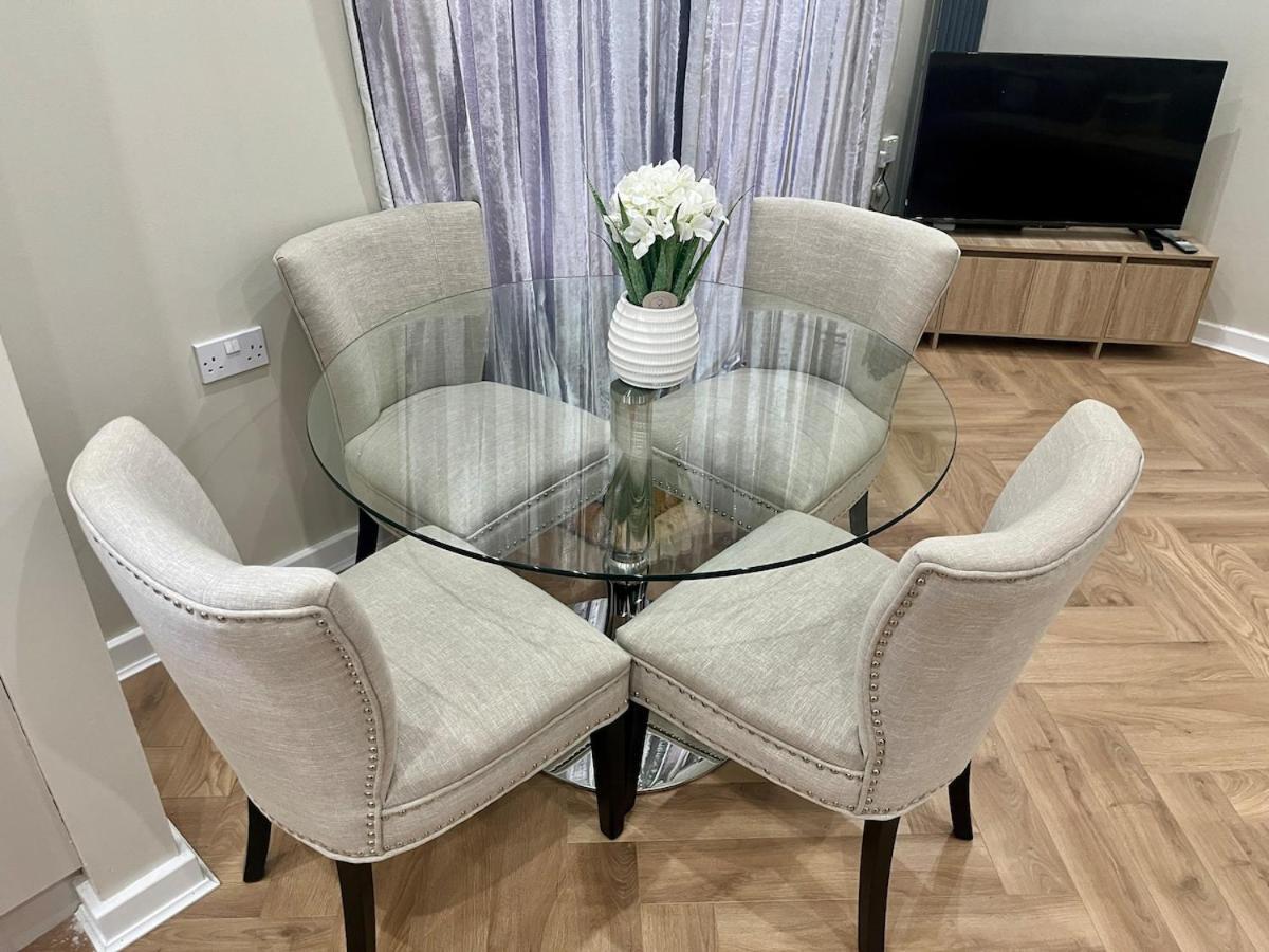 Luxury Spacious 4 Dbl Br House With Free Parking Edinburgh