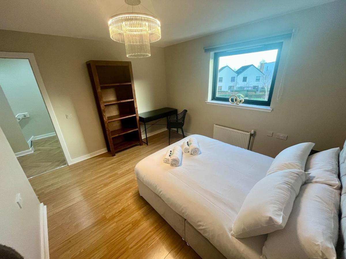 Apartment Luxury Spacious 4 Dbl Br House With Free Parking Edinburgh