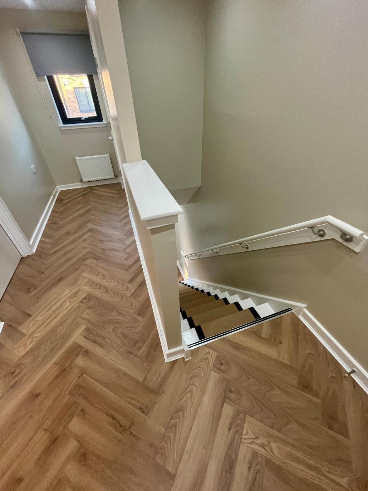 Luxury Spacious 4 Dbl Br House With Free Parking
