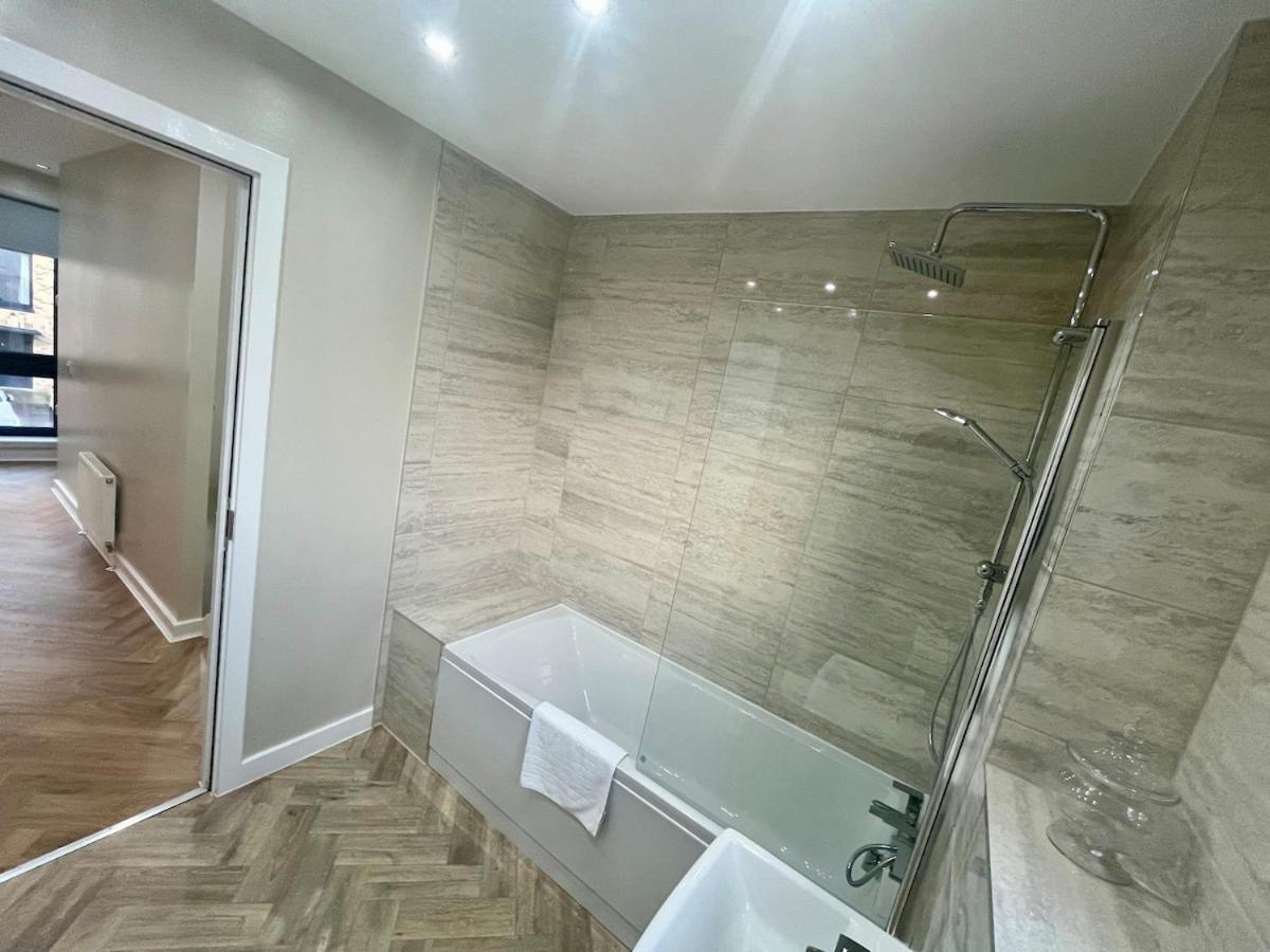 Luxury Spacious 4 Dbl Br House With Free Parking Edinburgh