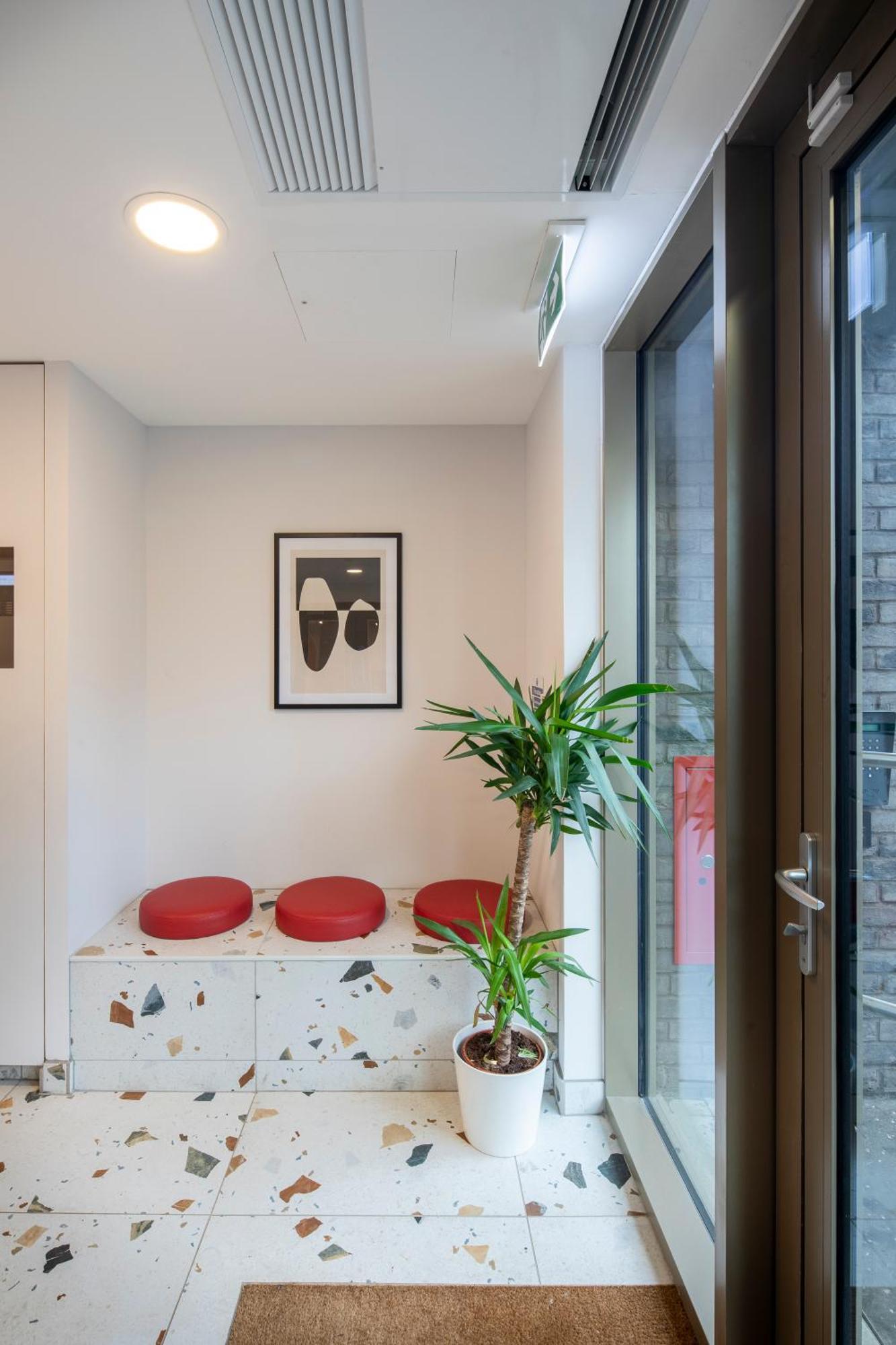 Capsule hotel Keel House Modern *