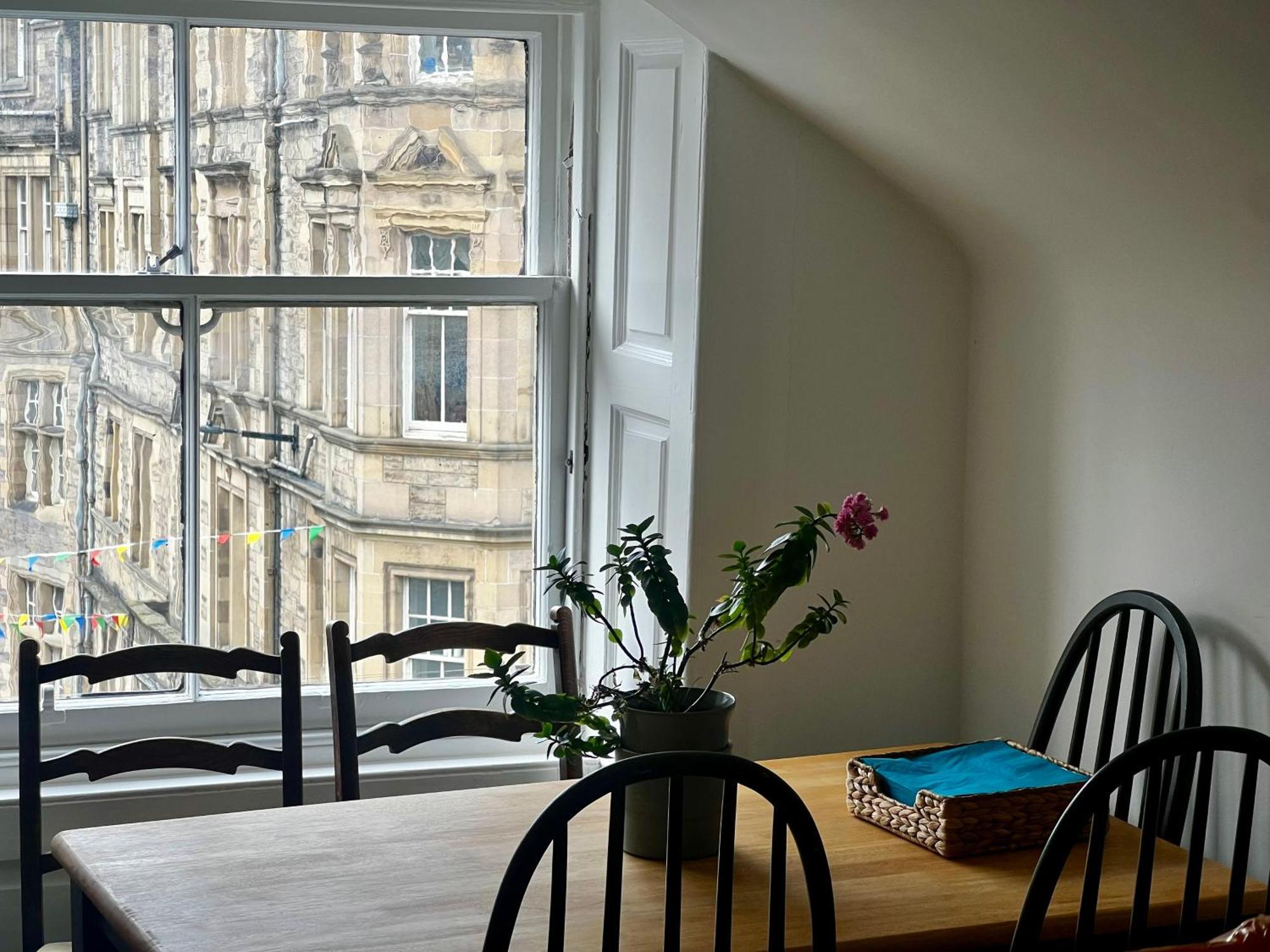 Historic Luxury In Royal Mile, Heart Of The Old Town Edinburgh