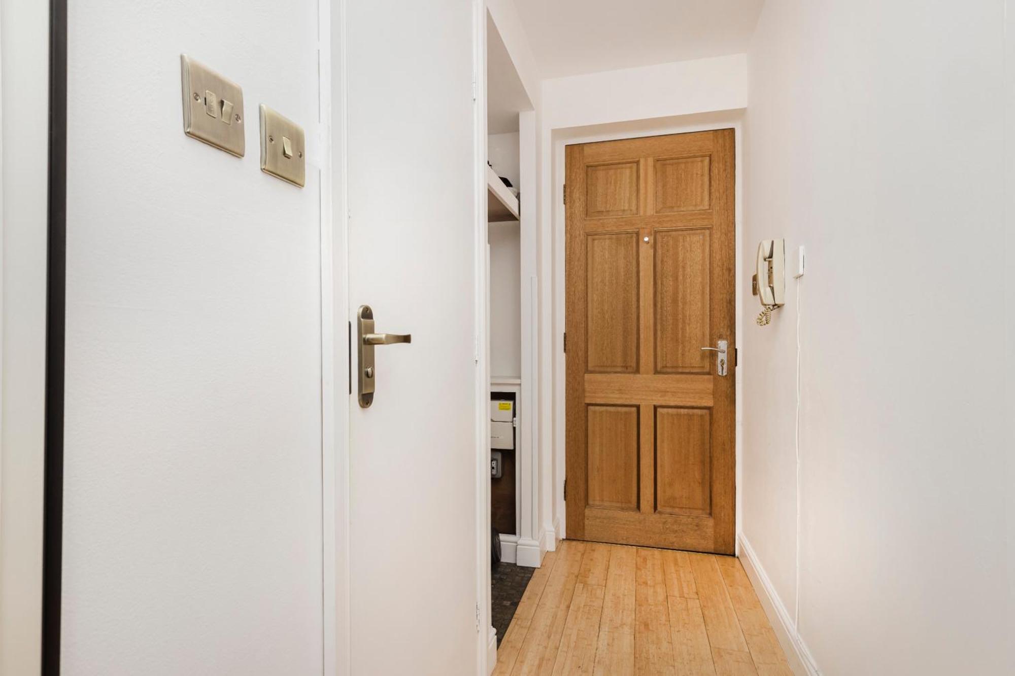 Joivy Welcoming Flat Near Park Apartment *