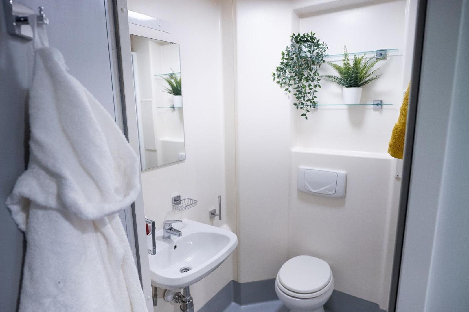 Apartment Premium Student-only At Portsburgh Court, Edinburgh