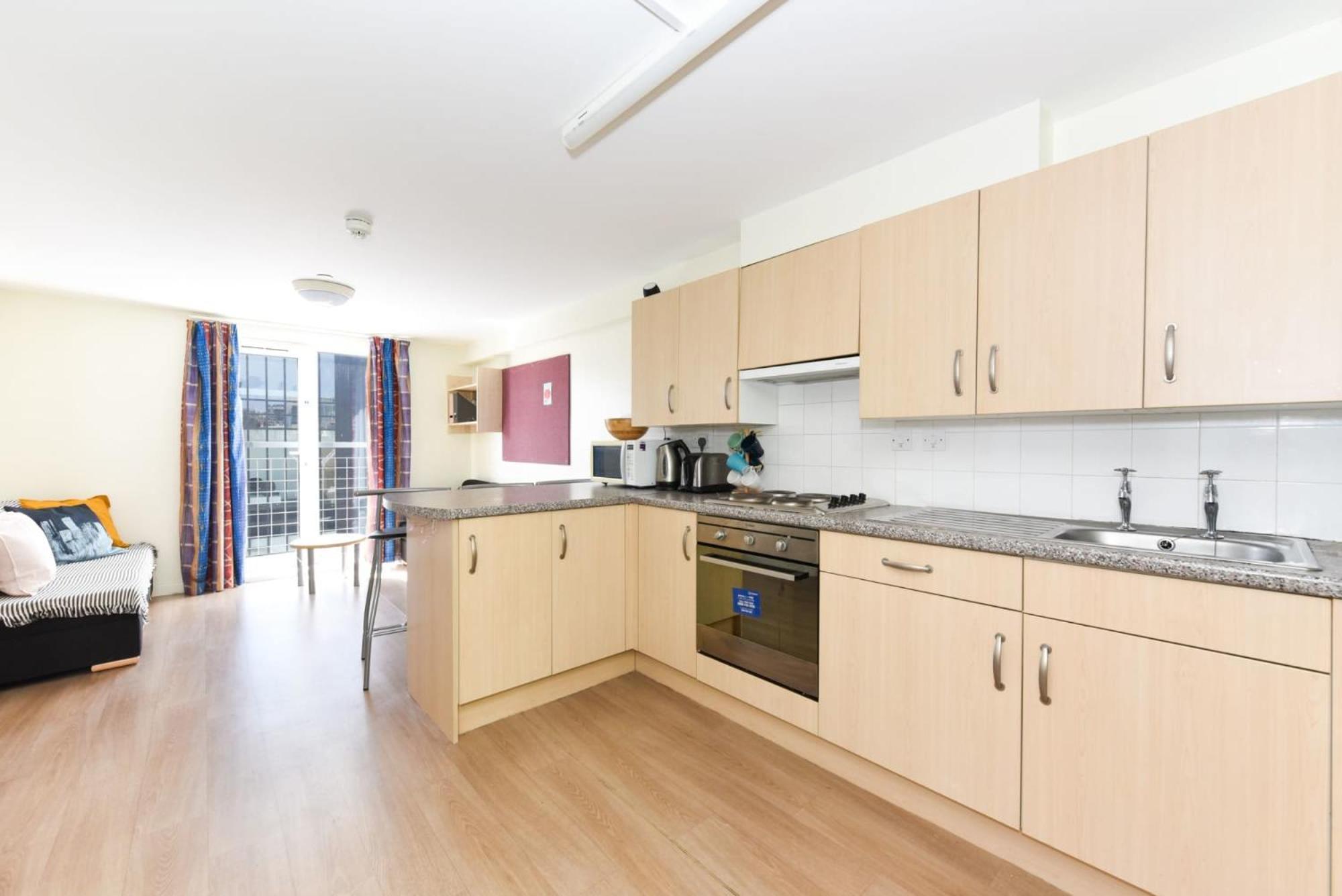 Apartment Premium Student-only At Portsburgh Court, Edinburgh