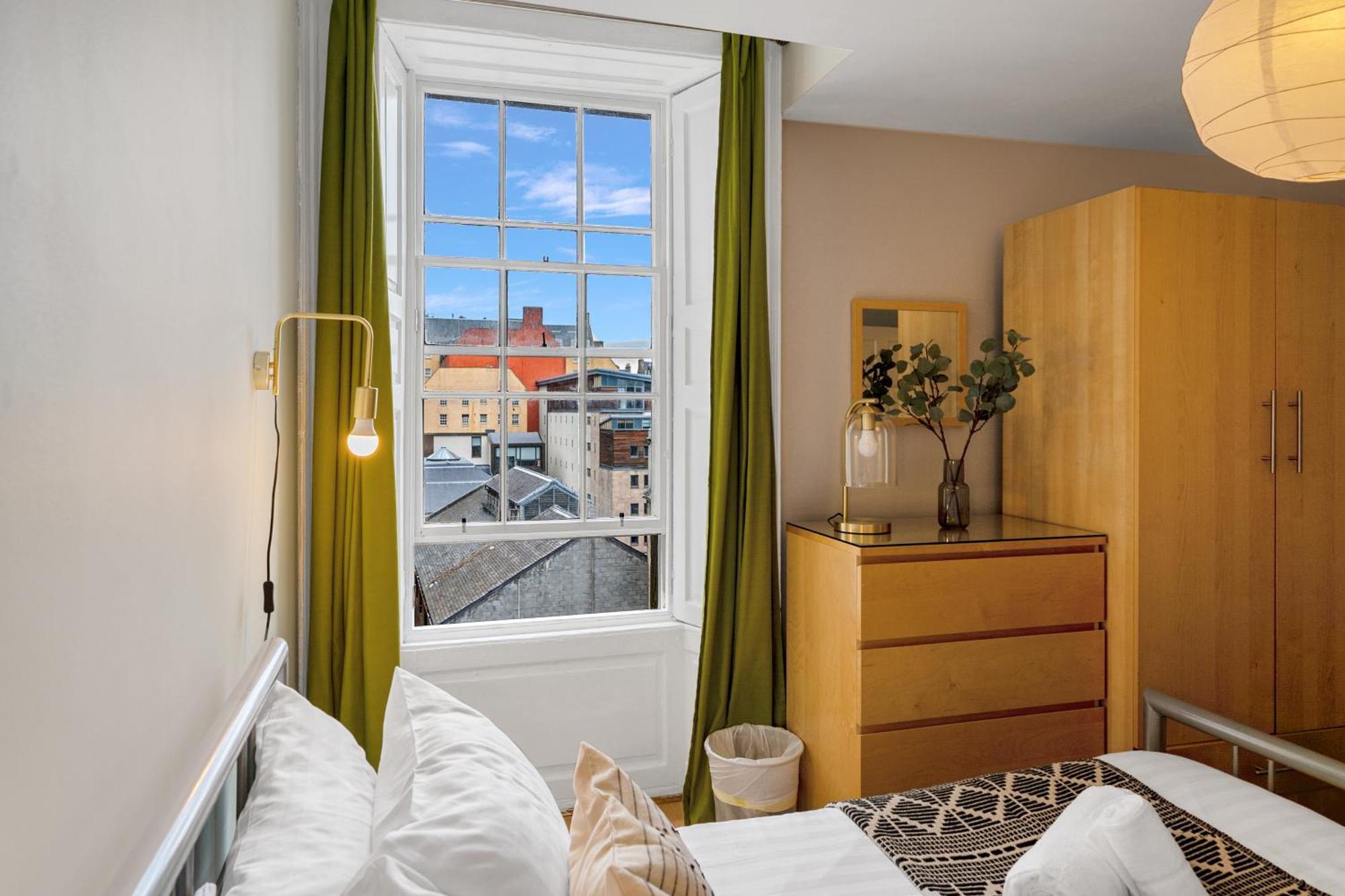 Gorgeous, Cozy 2br Royal Mile-old Town