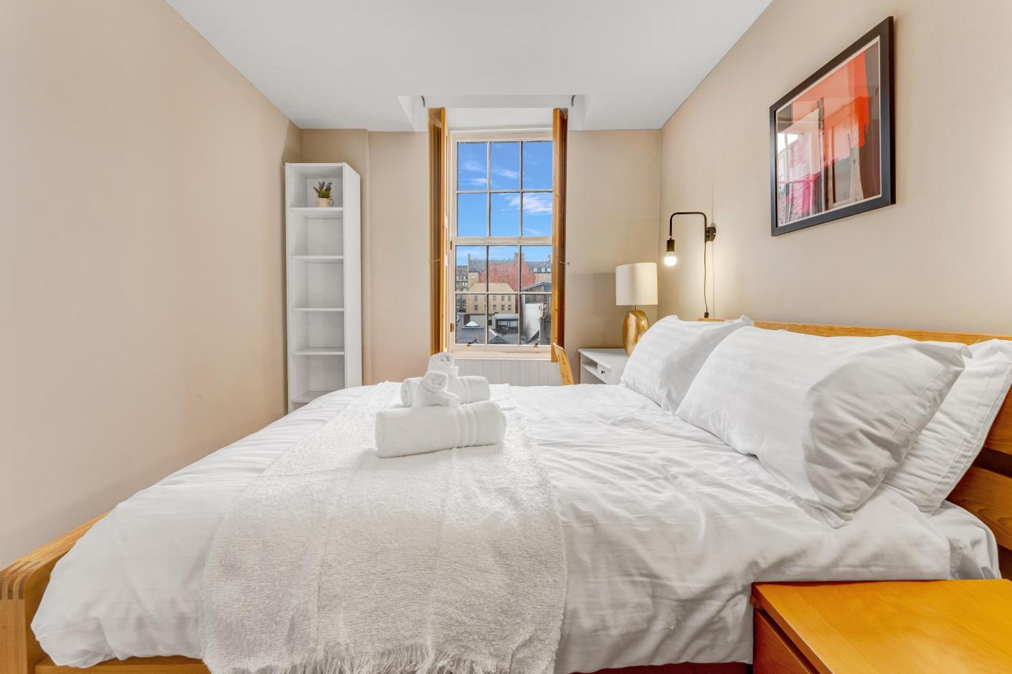 Gorgeous, Cozy 2br Royal Mile-old Town Apartment Edinburgh