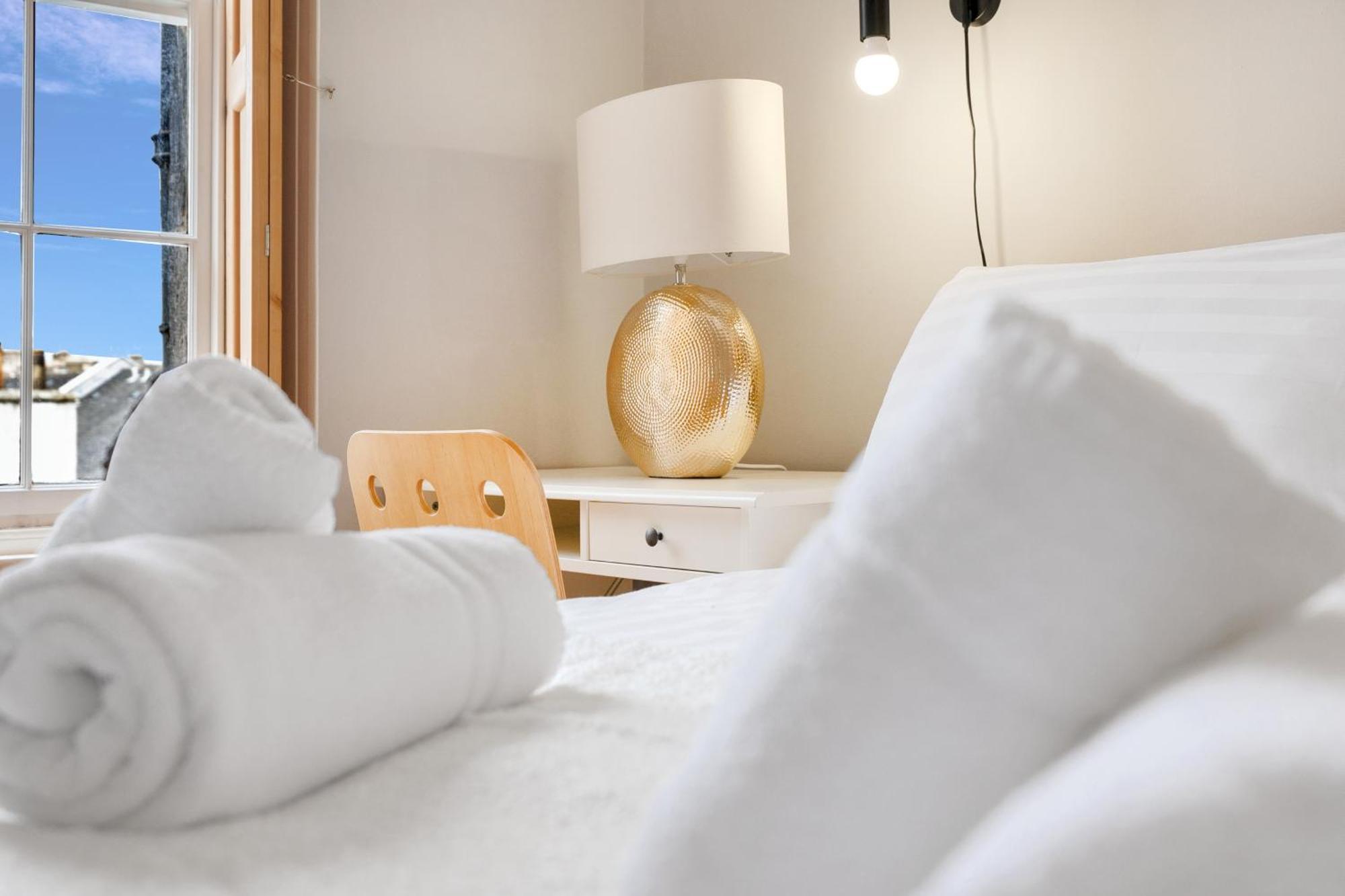 Gorgeous, Cozy 2br Royal Mile-old Town * Edinburgh