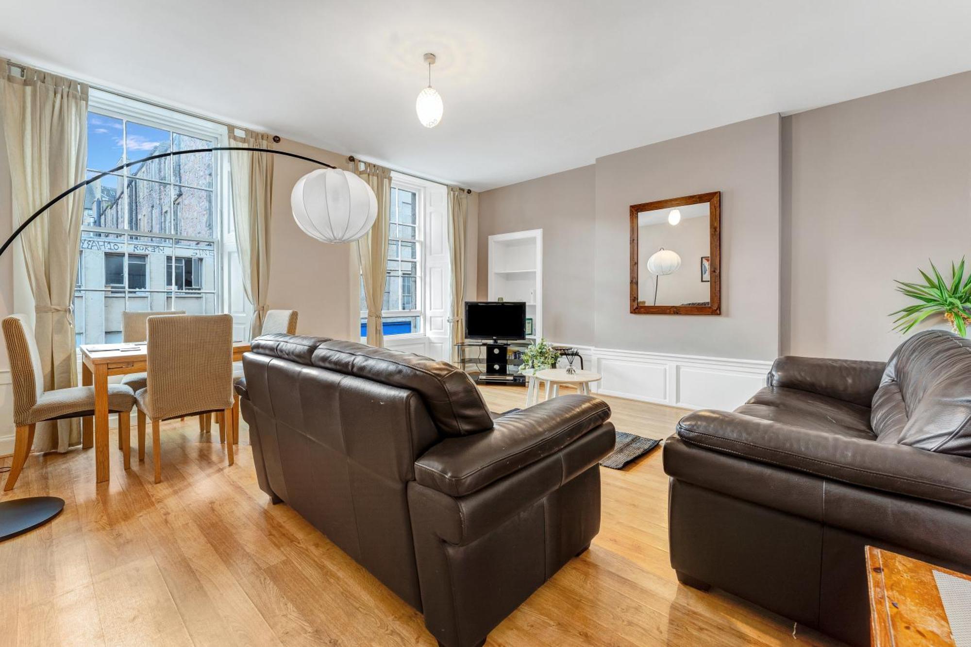 Gorgeous, Cozy 2br Royal Mile-old Town
