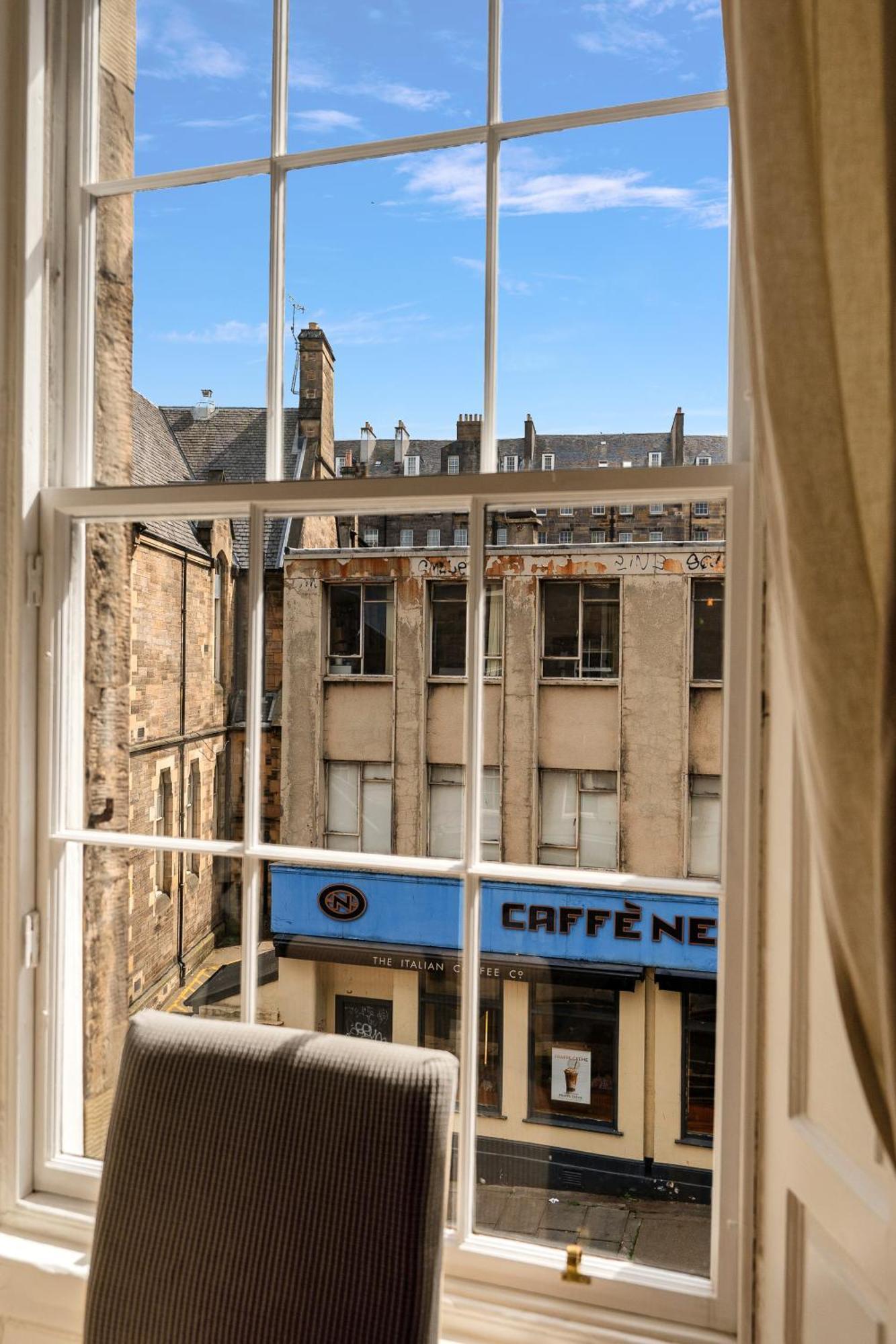 Gorgeous, Cozy 2br Royal Mile-old Town * Edinburgh
