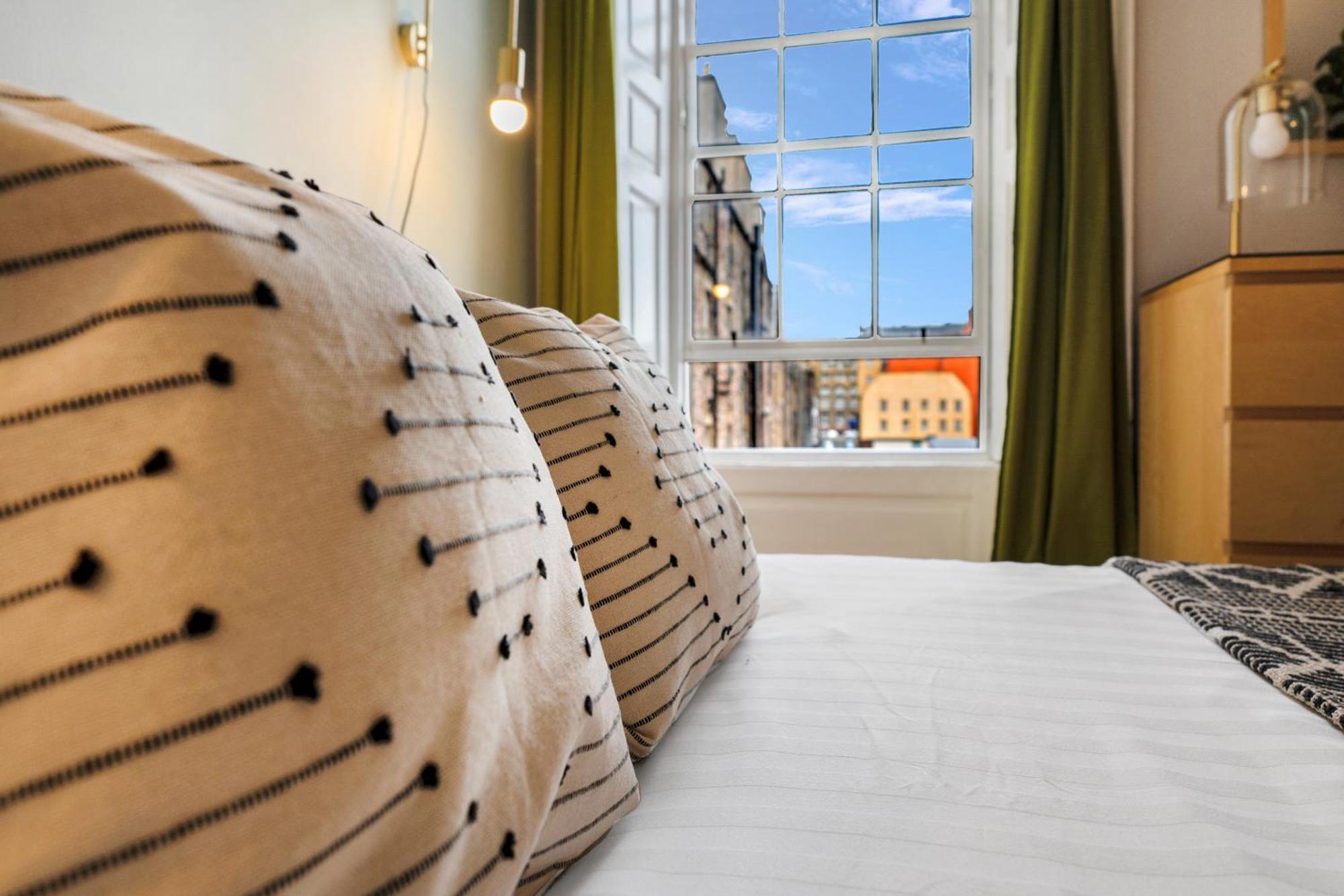 Gorgeous, Cozy 2br Royal Mile-old Town Apartment