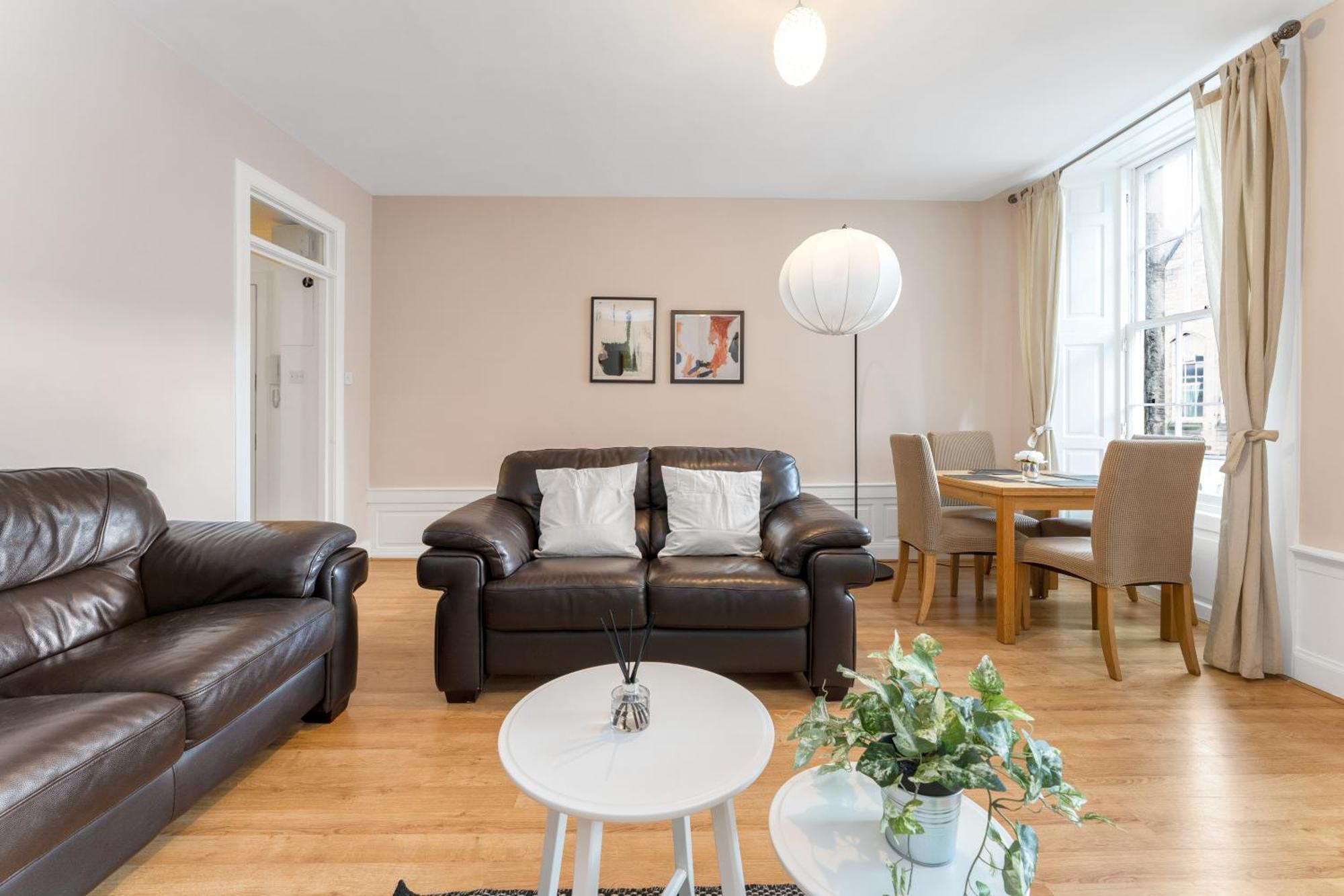 Gorgeous, Cozy 2br Royal Mile-old Town Edinburgh