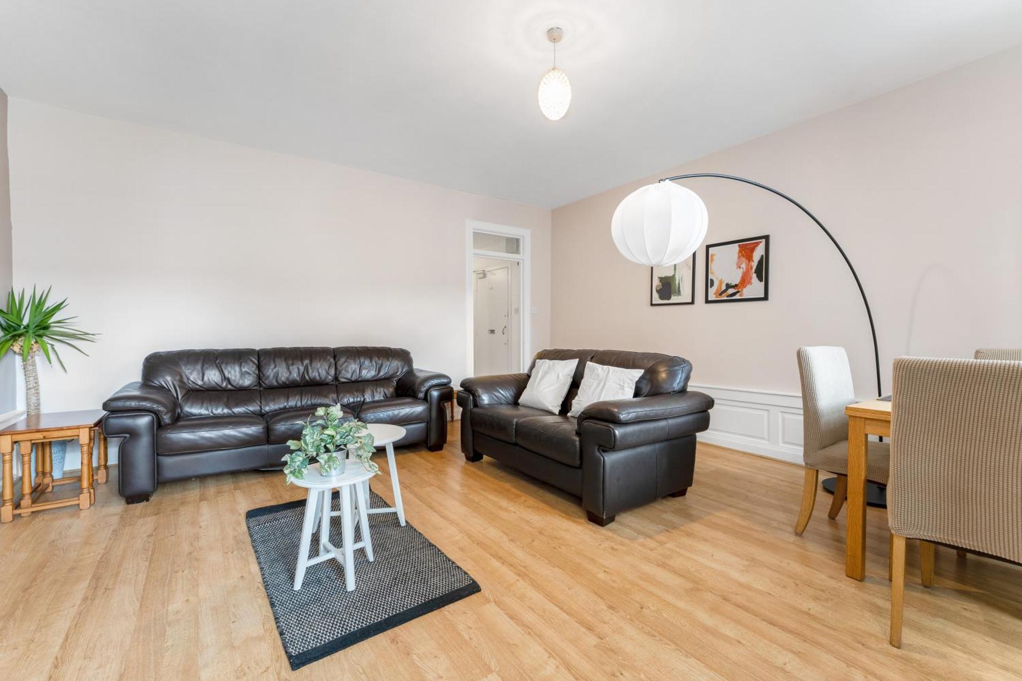 Gorgeous, Cozy 2br Royal Mile-old Town Apartment *