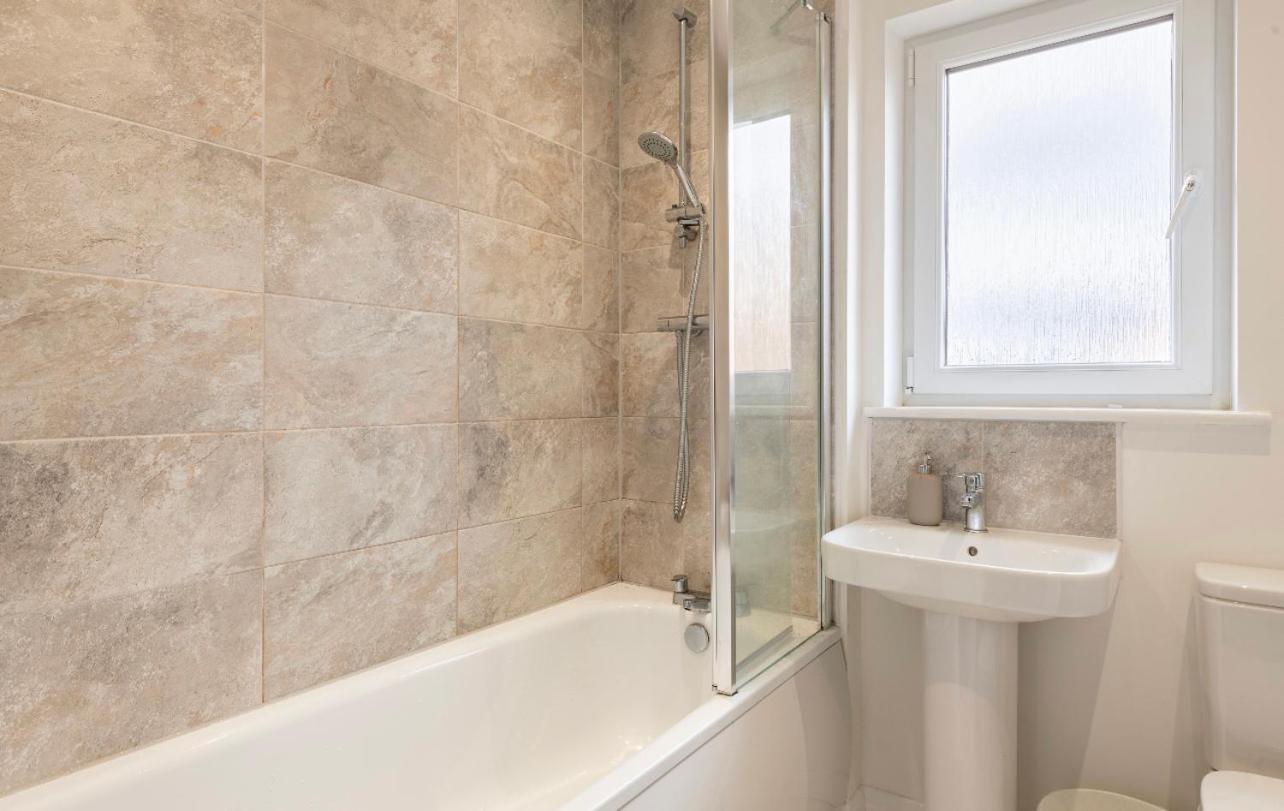 New Built 2022, 3 Bedroom Townhouse Edinburgh