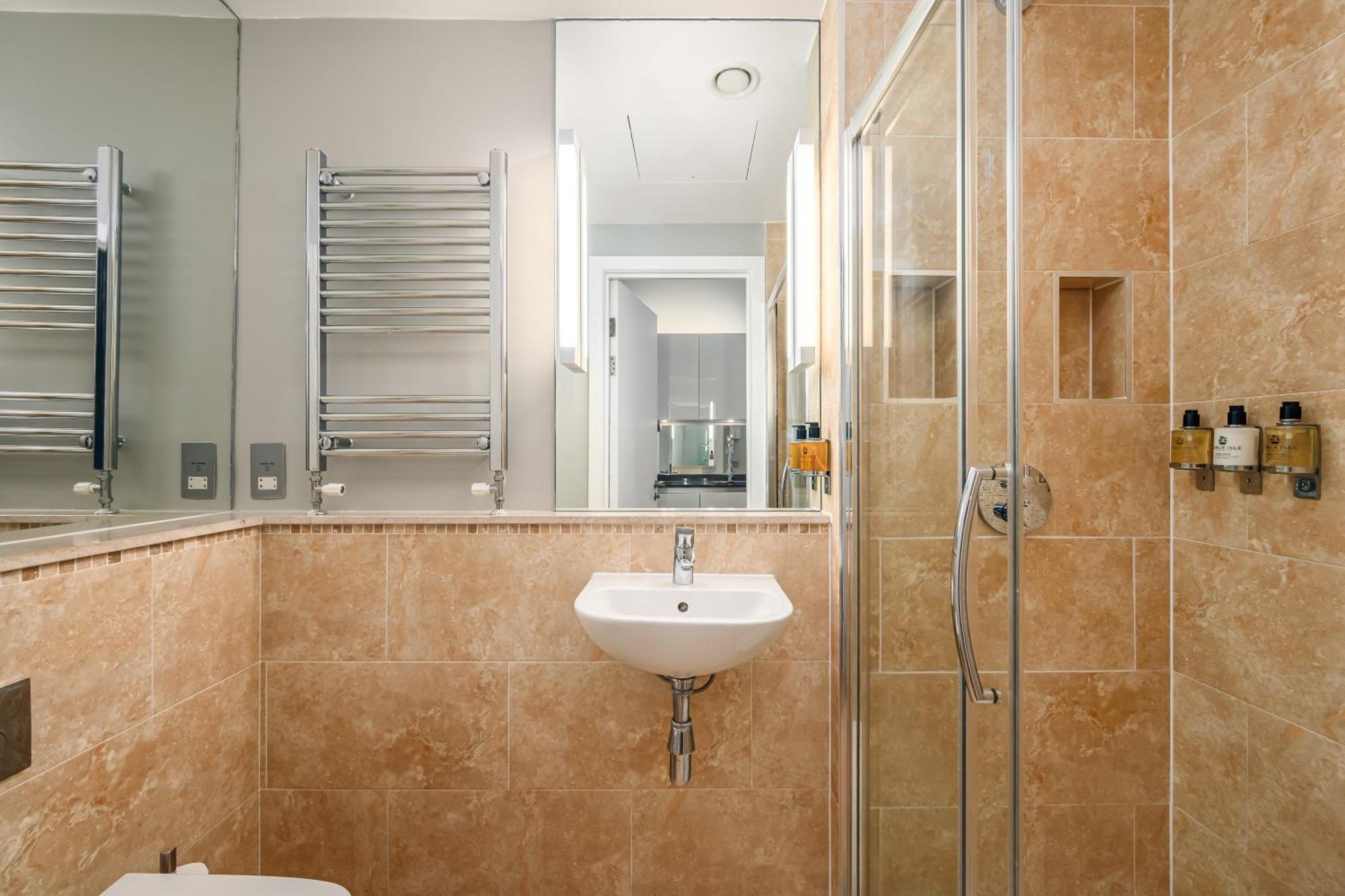 Apartment Destiny Scotland - St Andrew Square Edinburgh