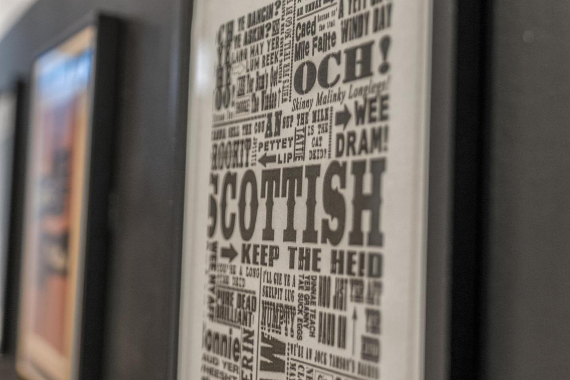 Old Town Romantic Getaway Apartment Edinburgh