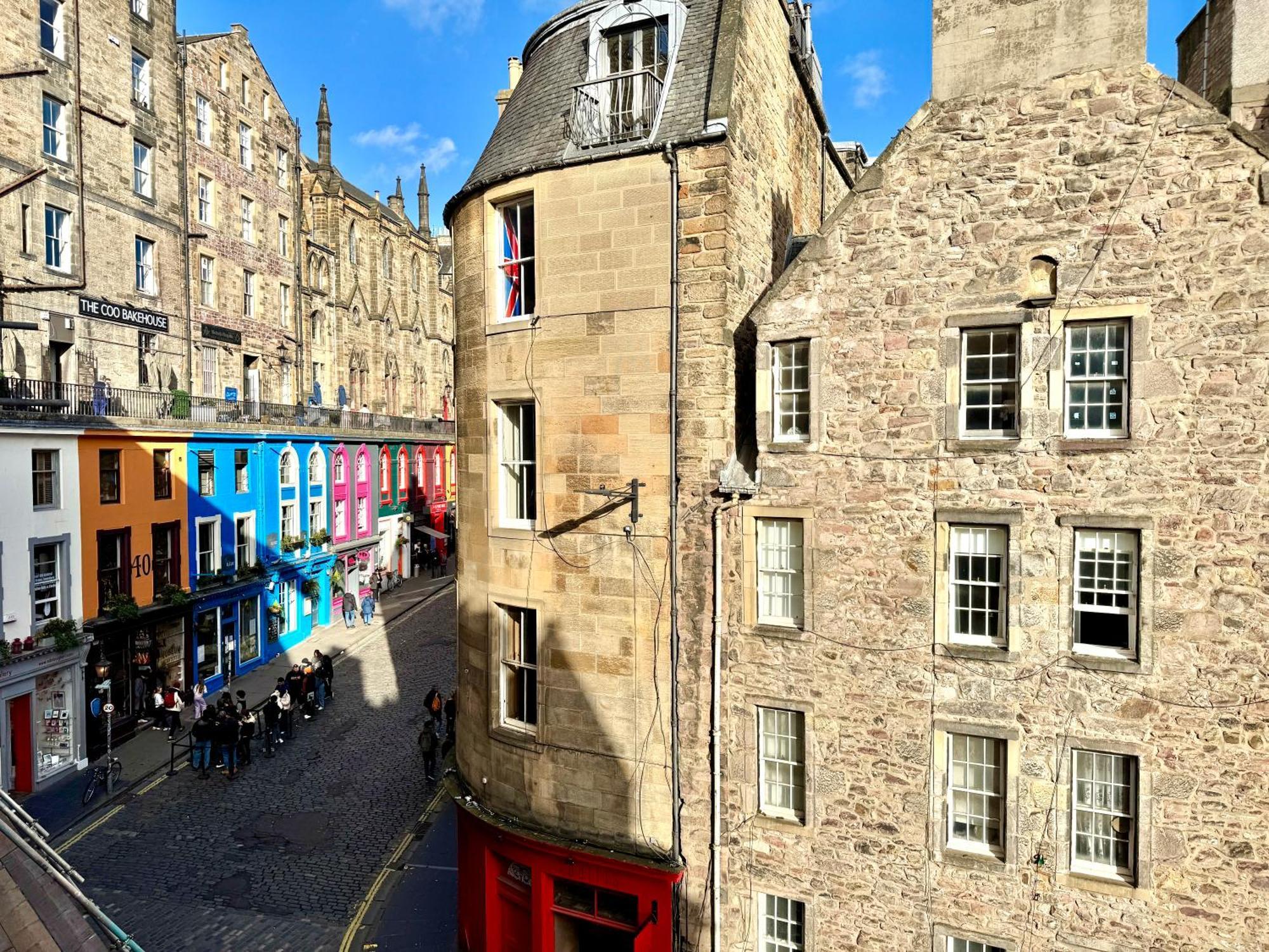 Apartment Victoria Street - 2br Old Town Get Away! Perfect Location Next To Castle