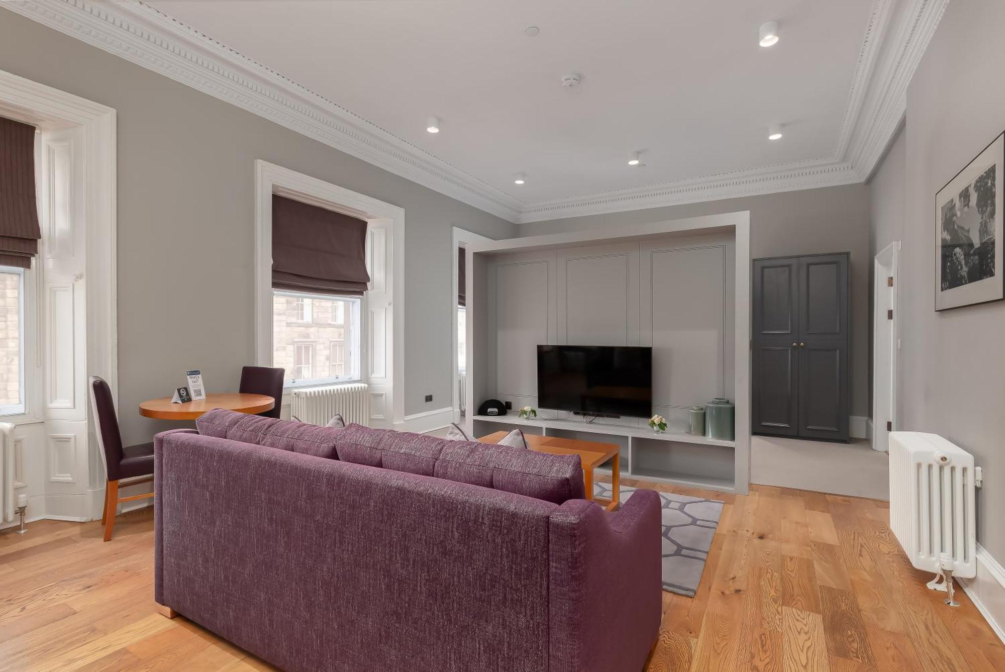 Apartment Destiny Scotland - Distillers House Edinburgh