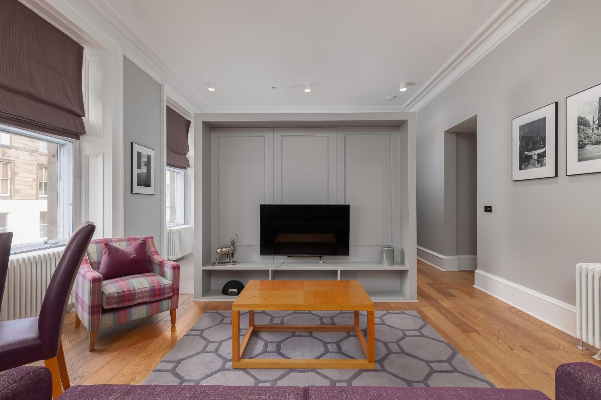 Apartment Destiny Scotland - Distillers House Edinburgh