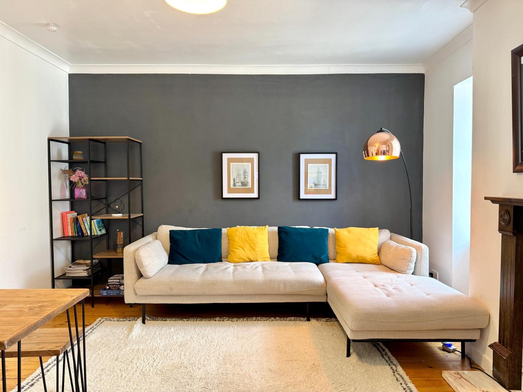 Apartment Victoria Street - 2br Old Town Get Away! Perfect Location Next To Castle *