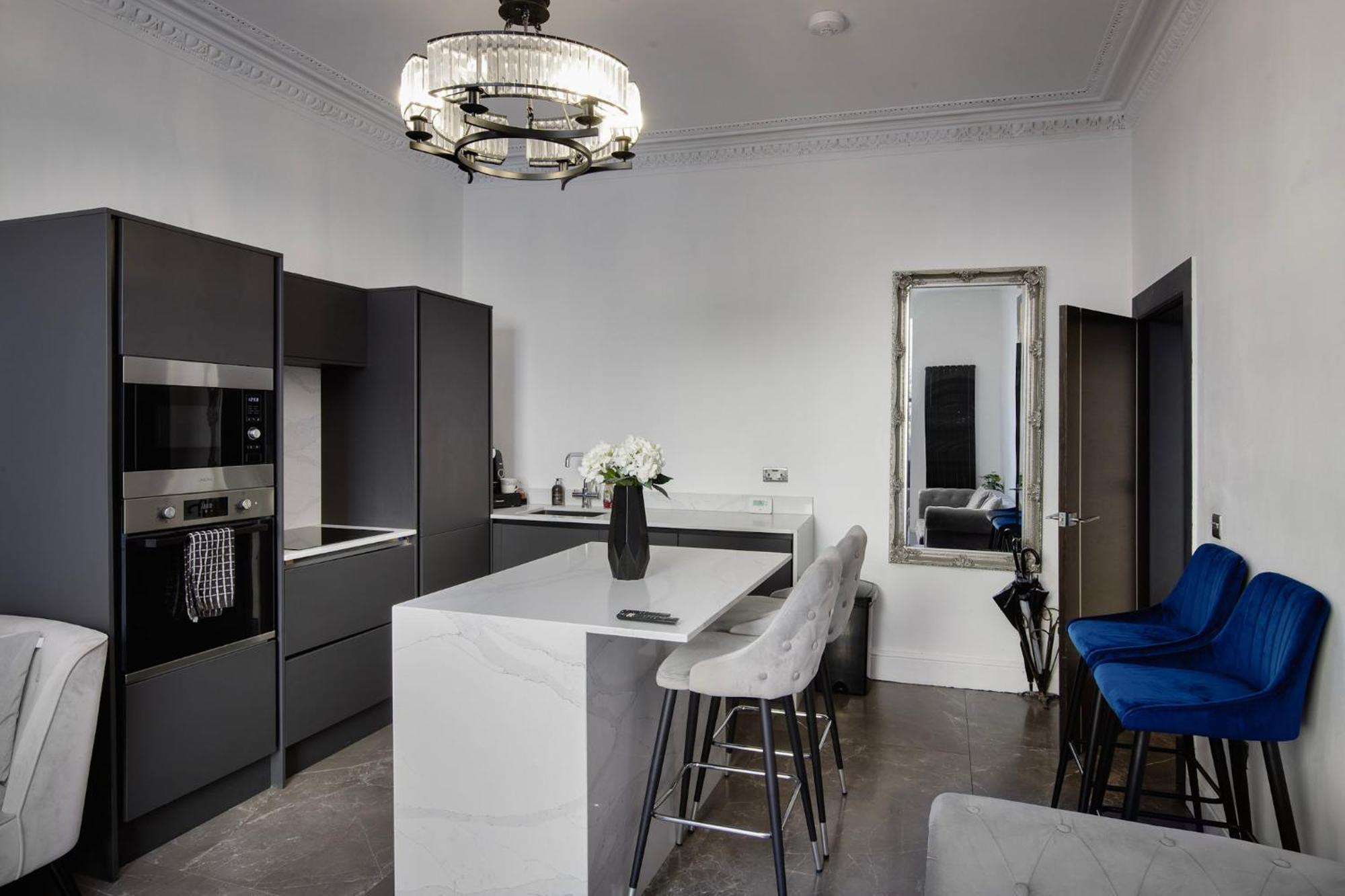 2bedroom By The Castle Apartment