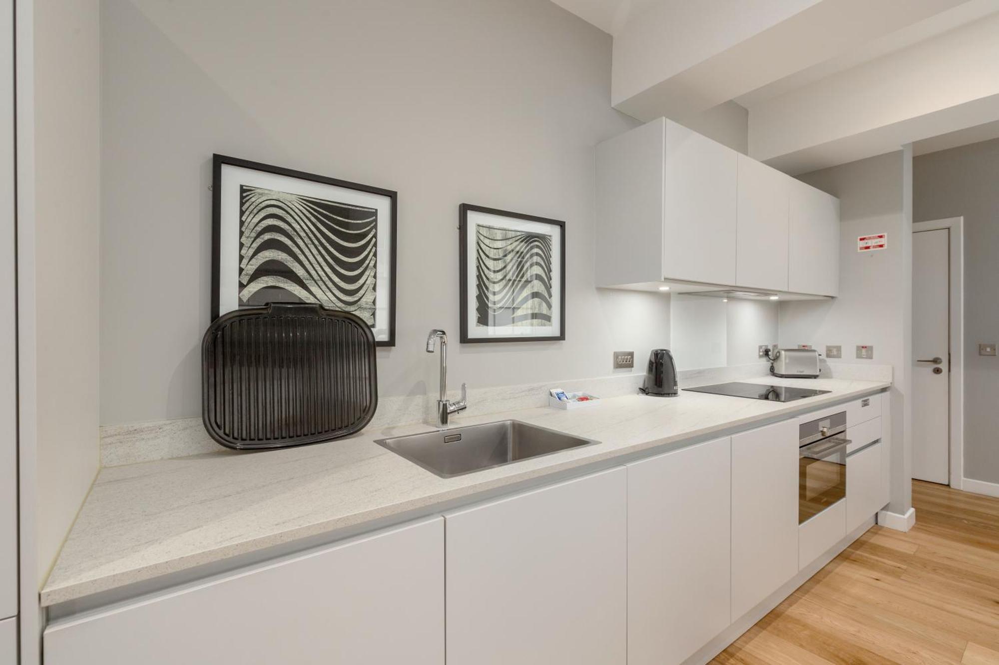 Apartment Destiny Scotland At Canning Street Lane *