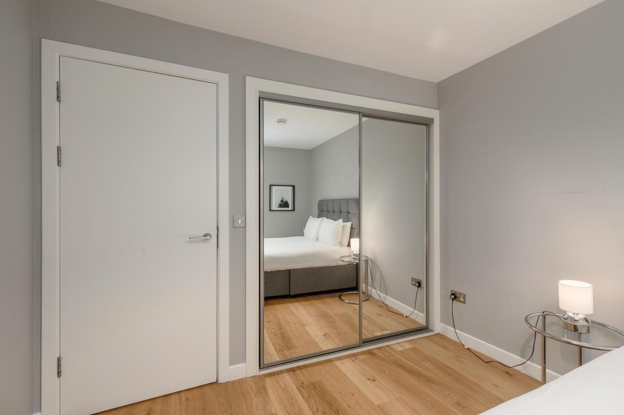 Destiny Scotland At Canning Street Lane Apartment