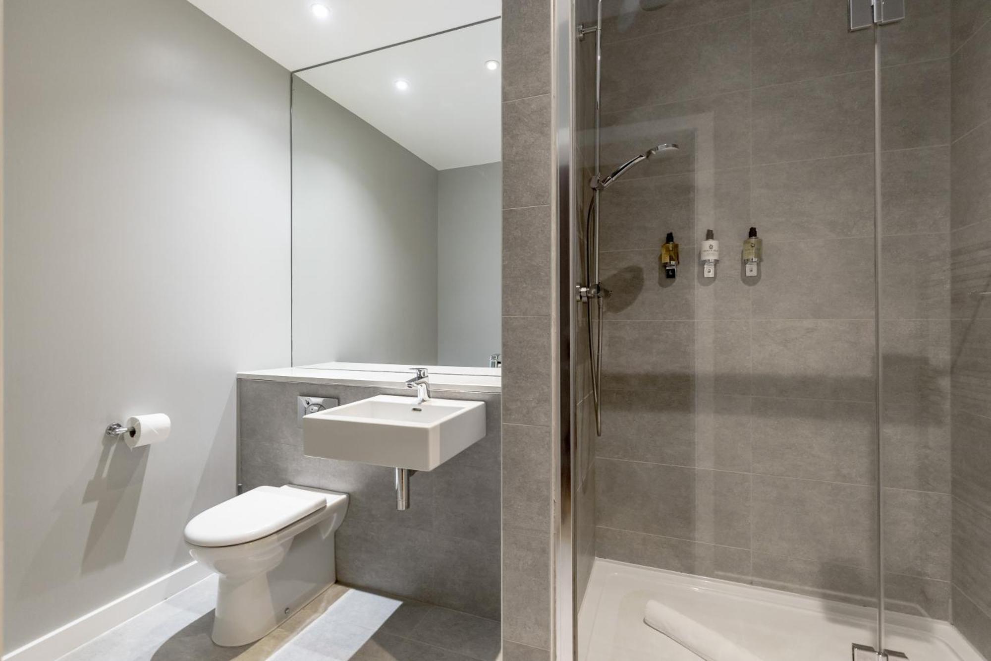 Apartment Destiny Scotland At Canning Street Lane