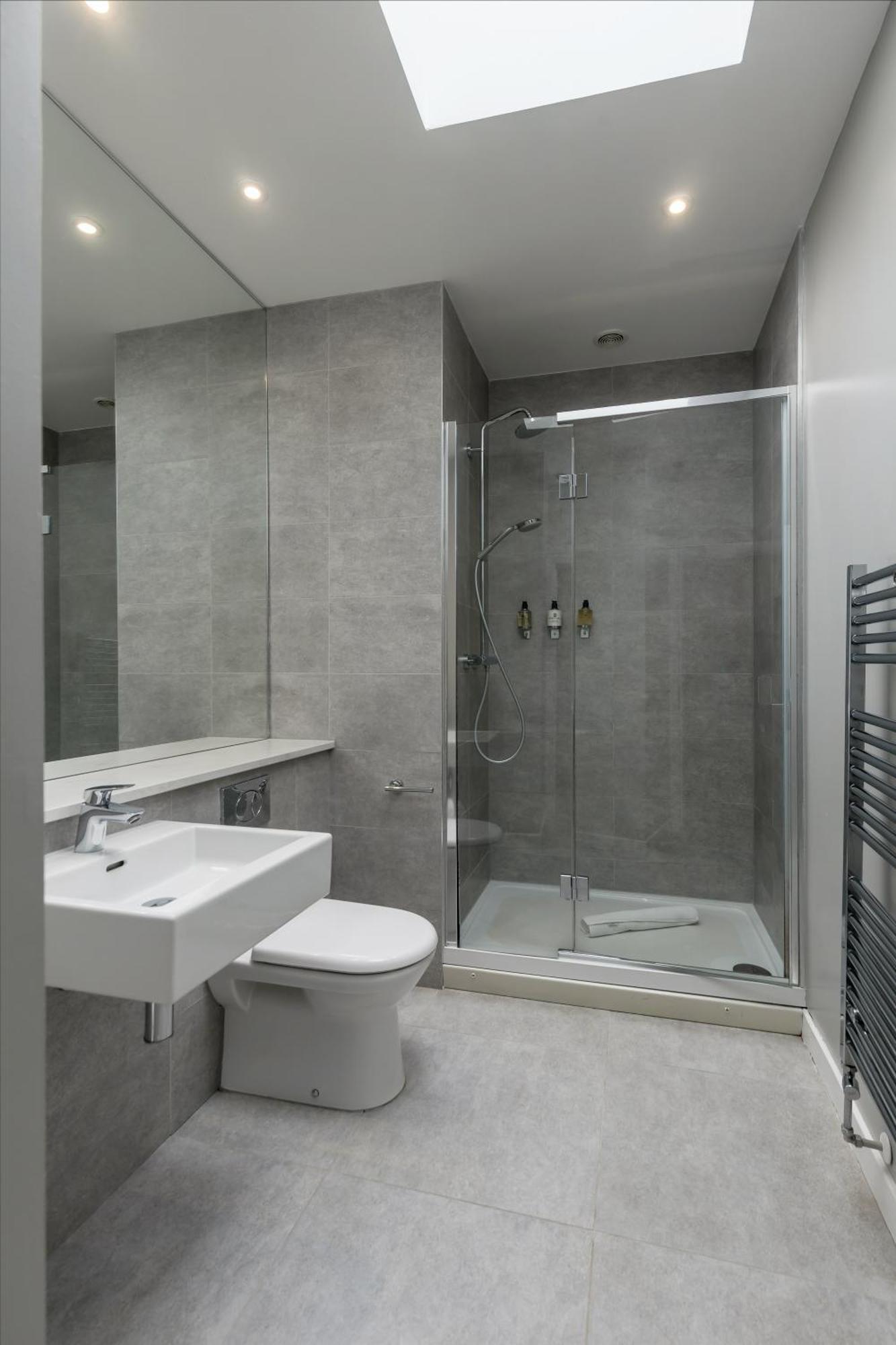 Apartment Destiny Scotland At Canning Street Lane *