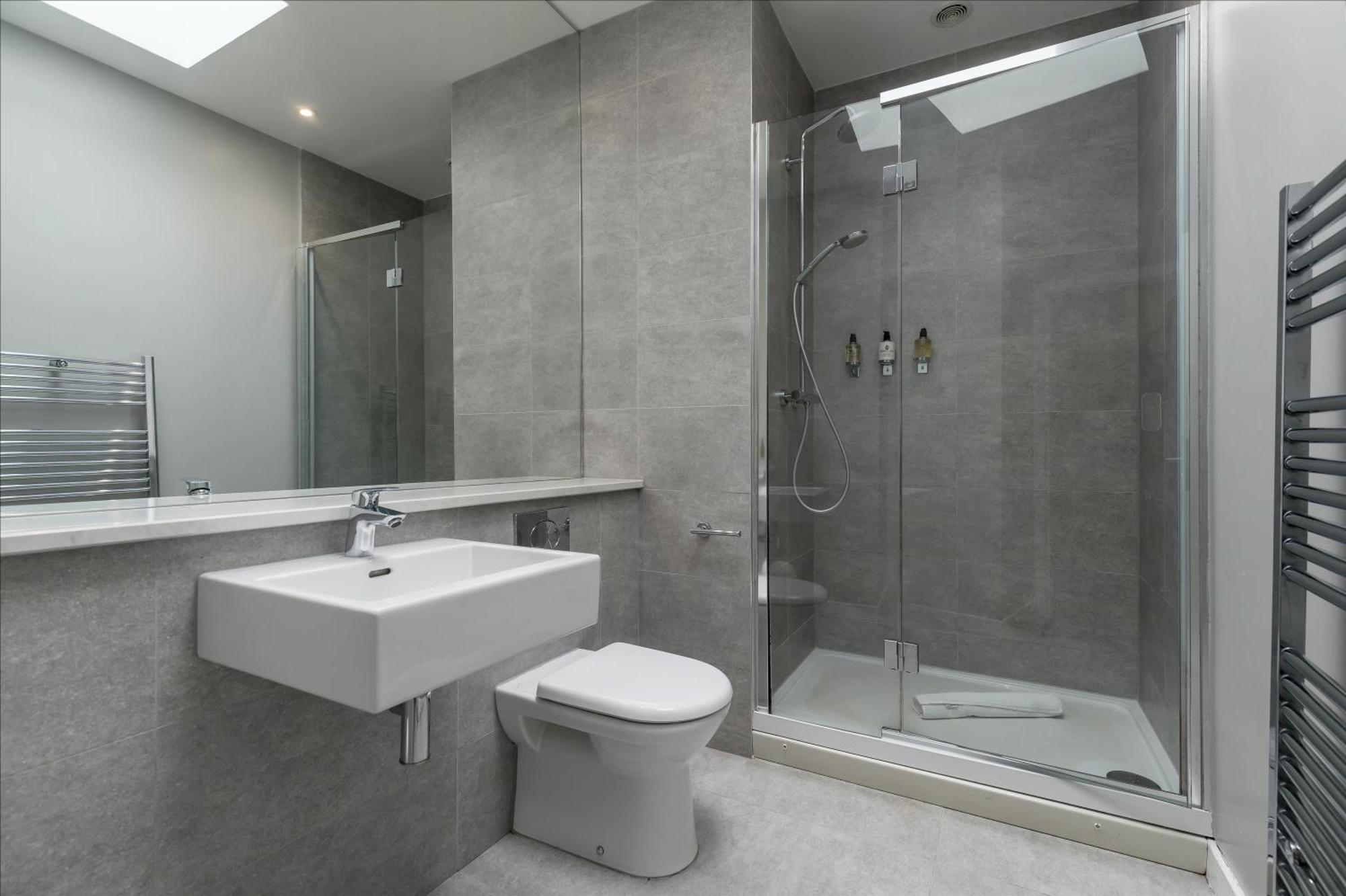 Destiny Scotland At Canning Street Lane Apartment Edinburgh