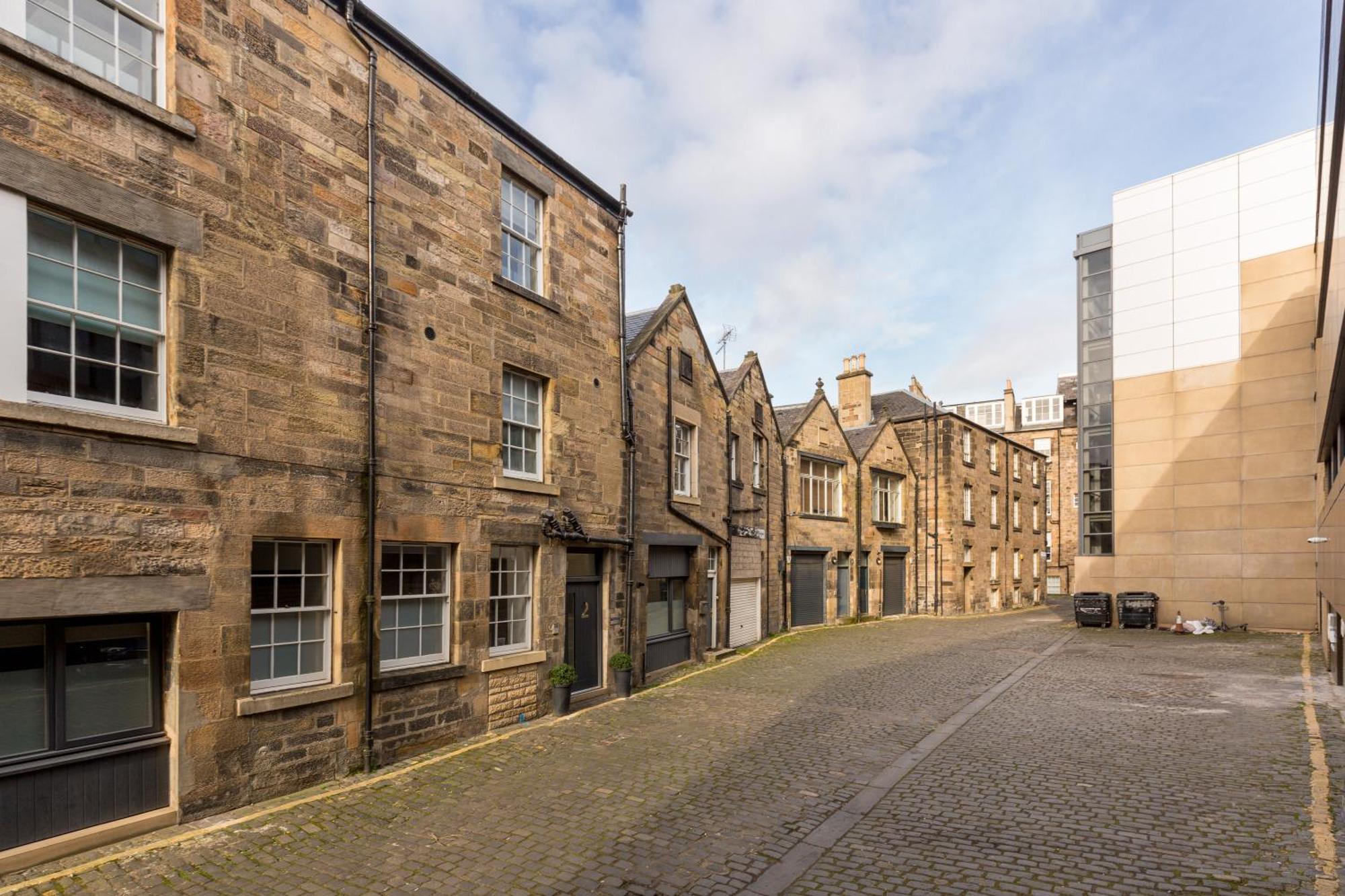 Destiny Scotland At Canning Street Lane * Edinburgh