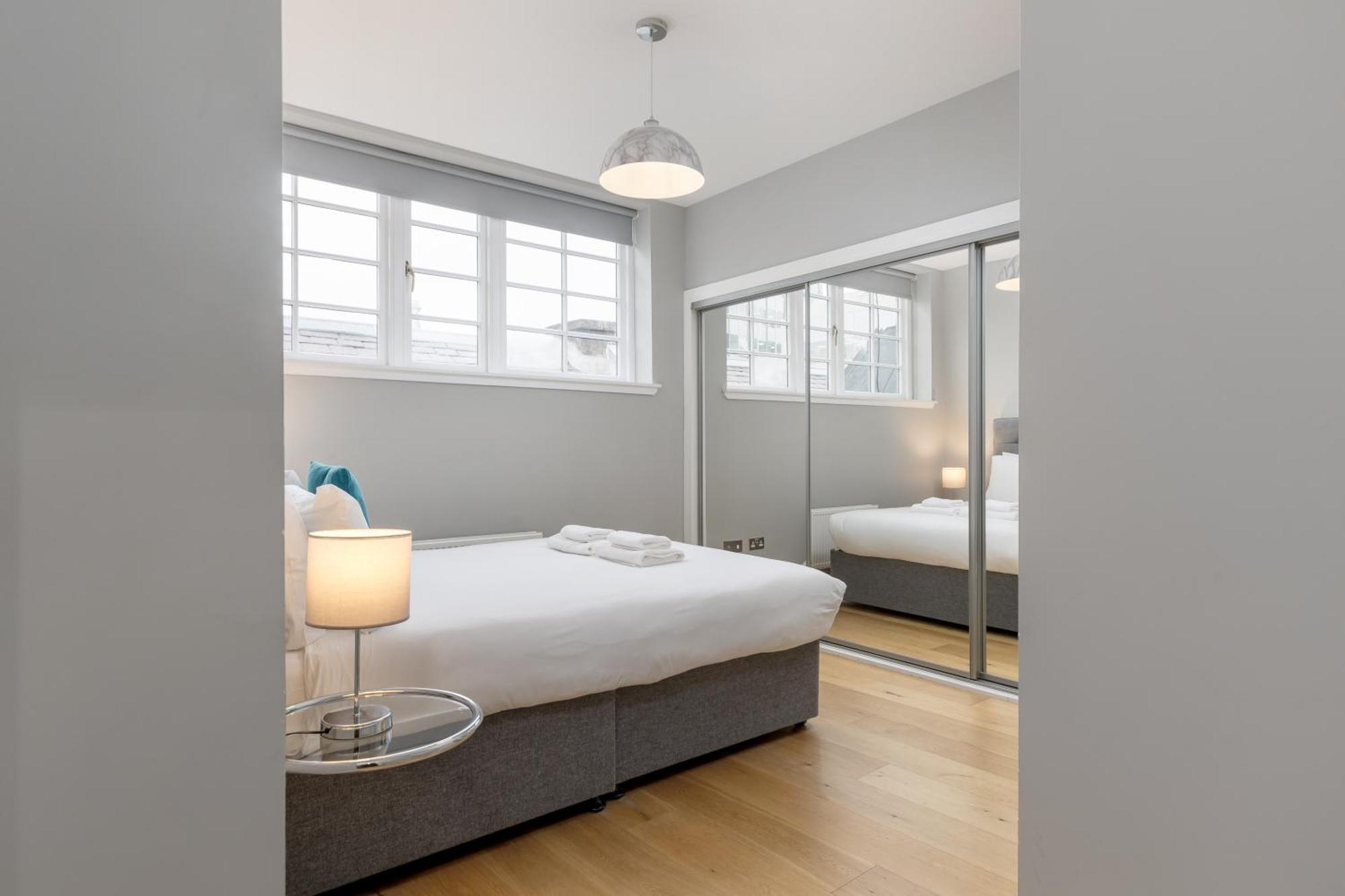 Destiny Scotland At Canning Street Lane Apartment