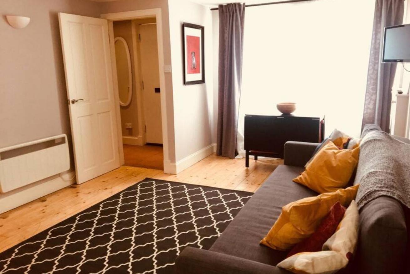 Apartment Joivy Warm & Welcoming Flat Near Castle