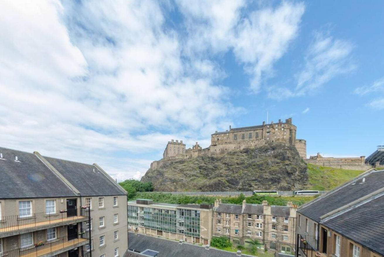 Joivy Warm & Welcoming Flat Near Castle
