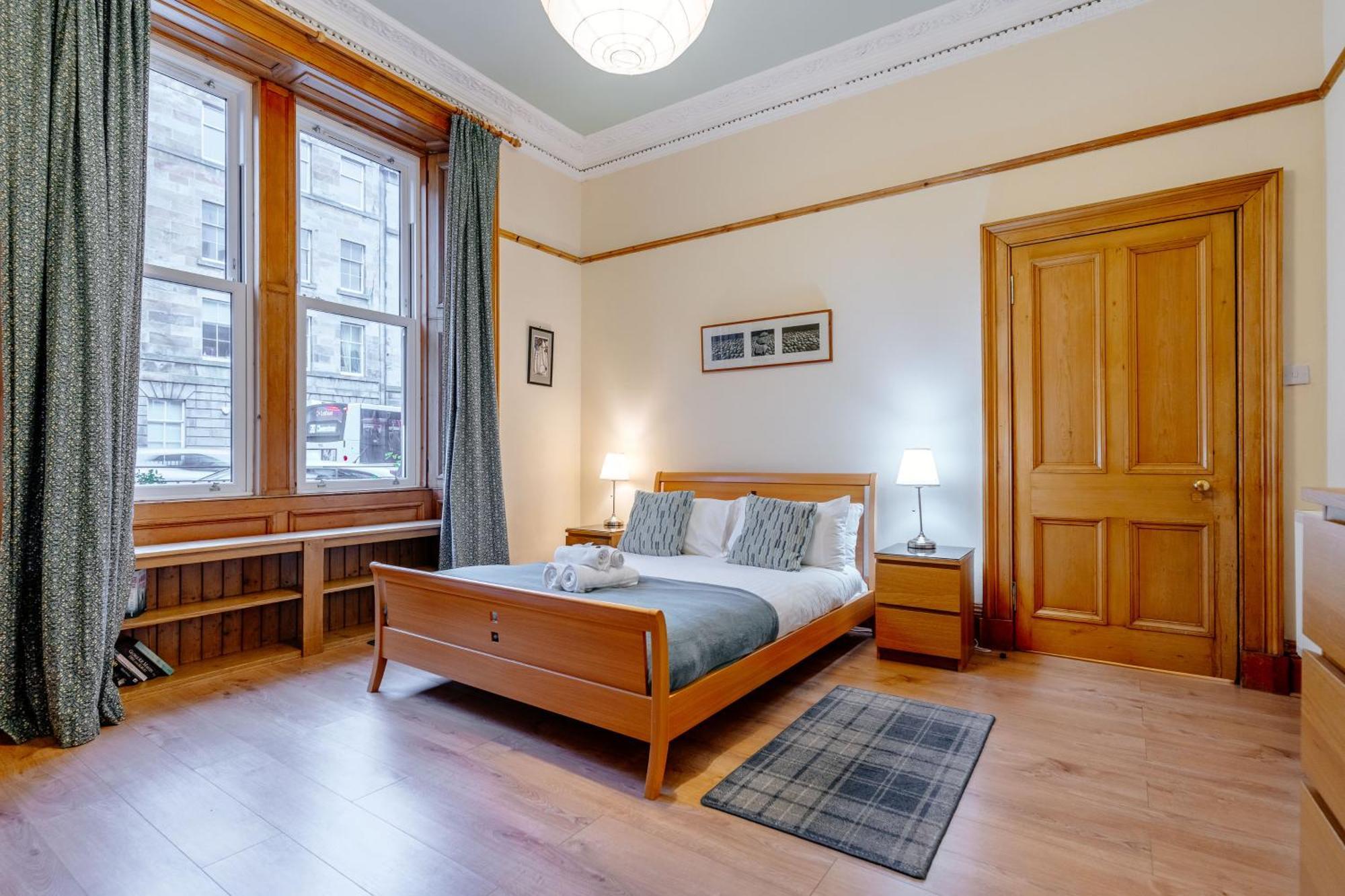 Beautiful Spacious Ground Floor Newington Flat Apartment *