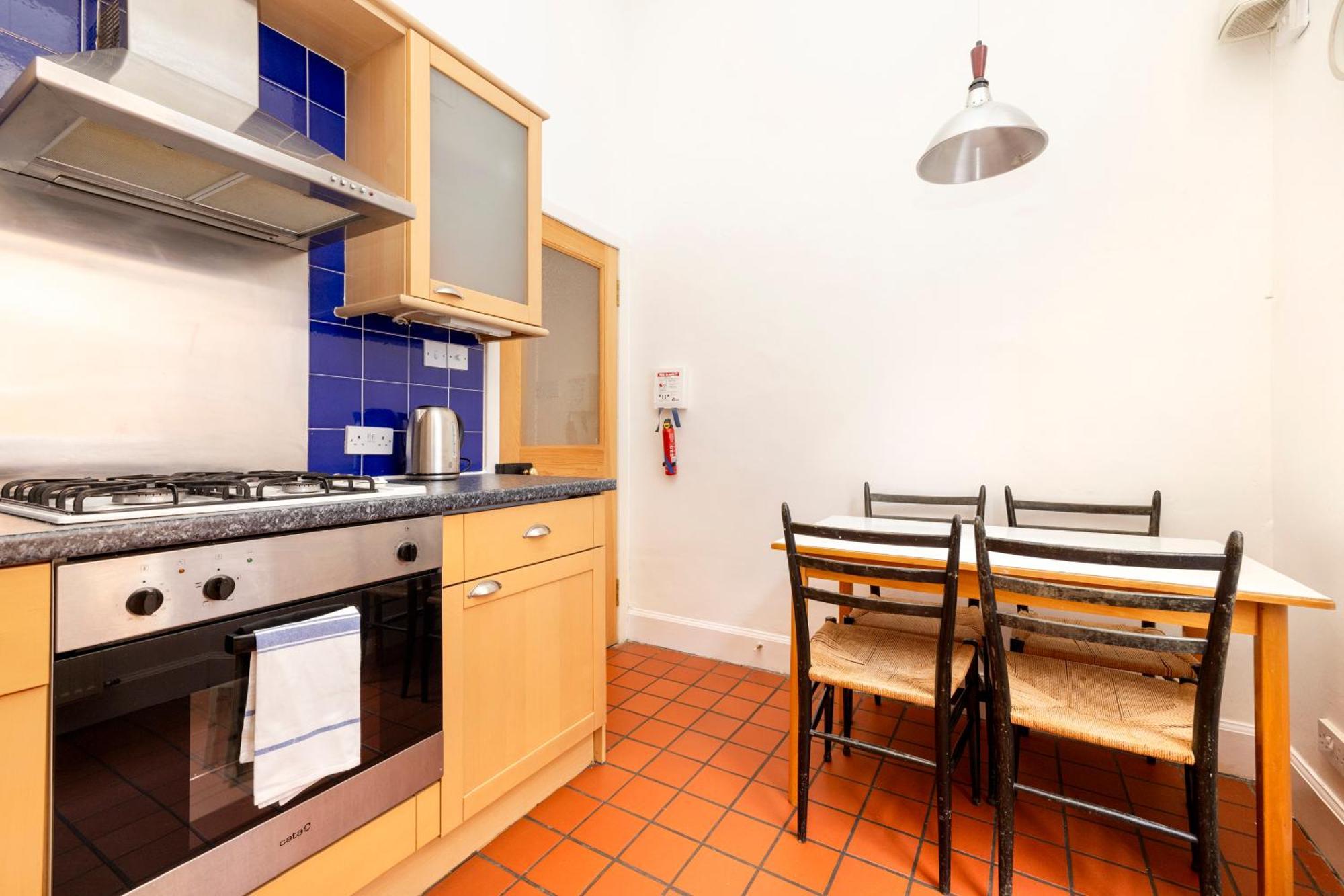 Joivy Charming Flat Near St Giles Edinburgh
