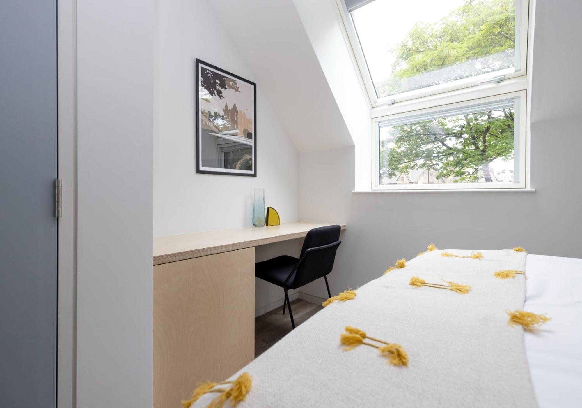 Charming Near Holyrood Park & Calton Hill Edinburgh