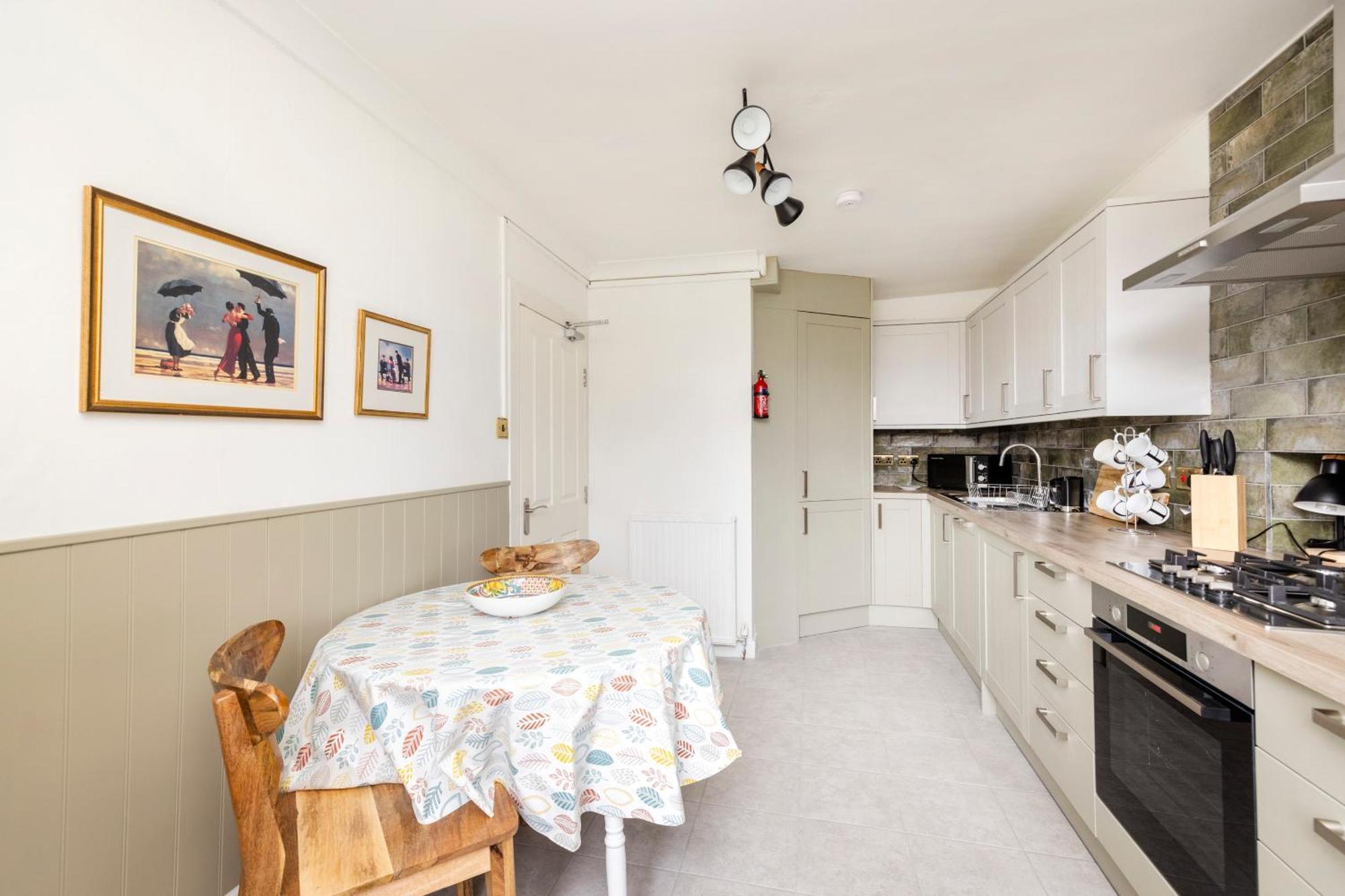Joivy Beautiful Apartment, Private Garden, Calton Hill Apartment Edinburgh