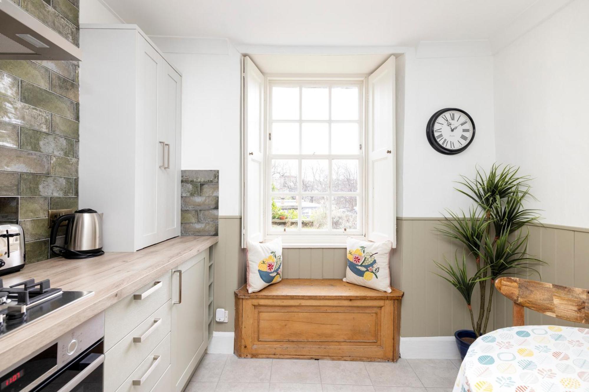 Apartment Joivy Beautiful Apartment, Private Garden, Calton Hill *