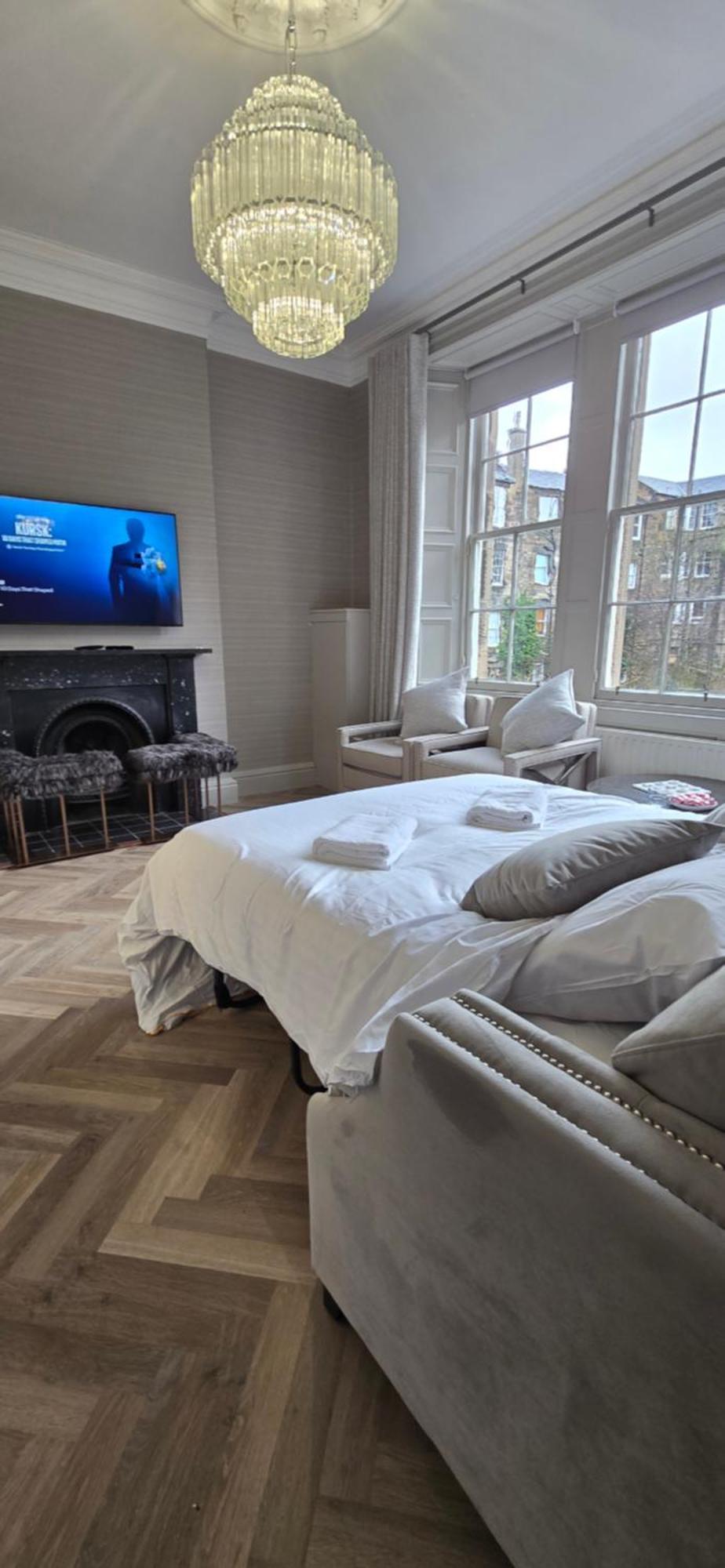 2 Bedroom Sofa Bed In Livingroom Castle View 1st Floor Sleeps 6