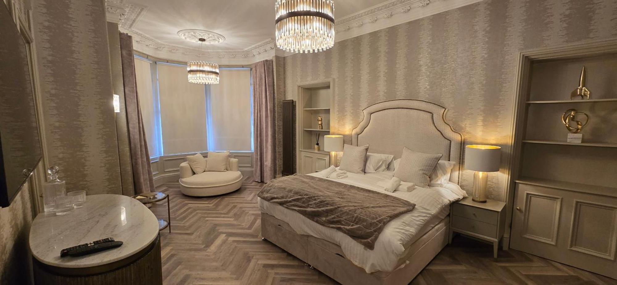 2 Bedroom Sofa Bed In Livingroom Castle View 1st Floor Sleeps 6 Apartment