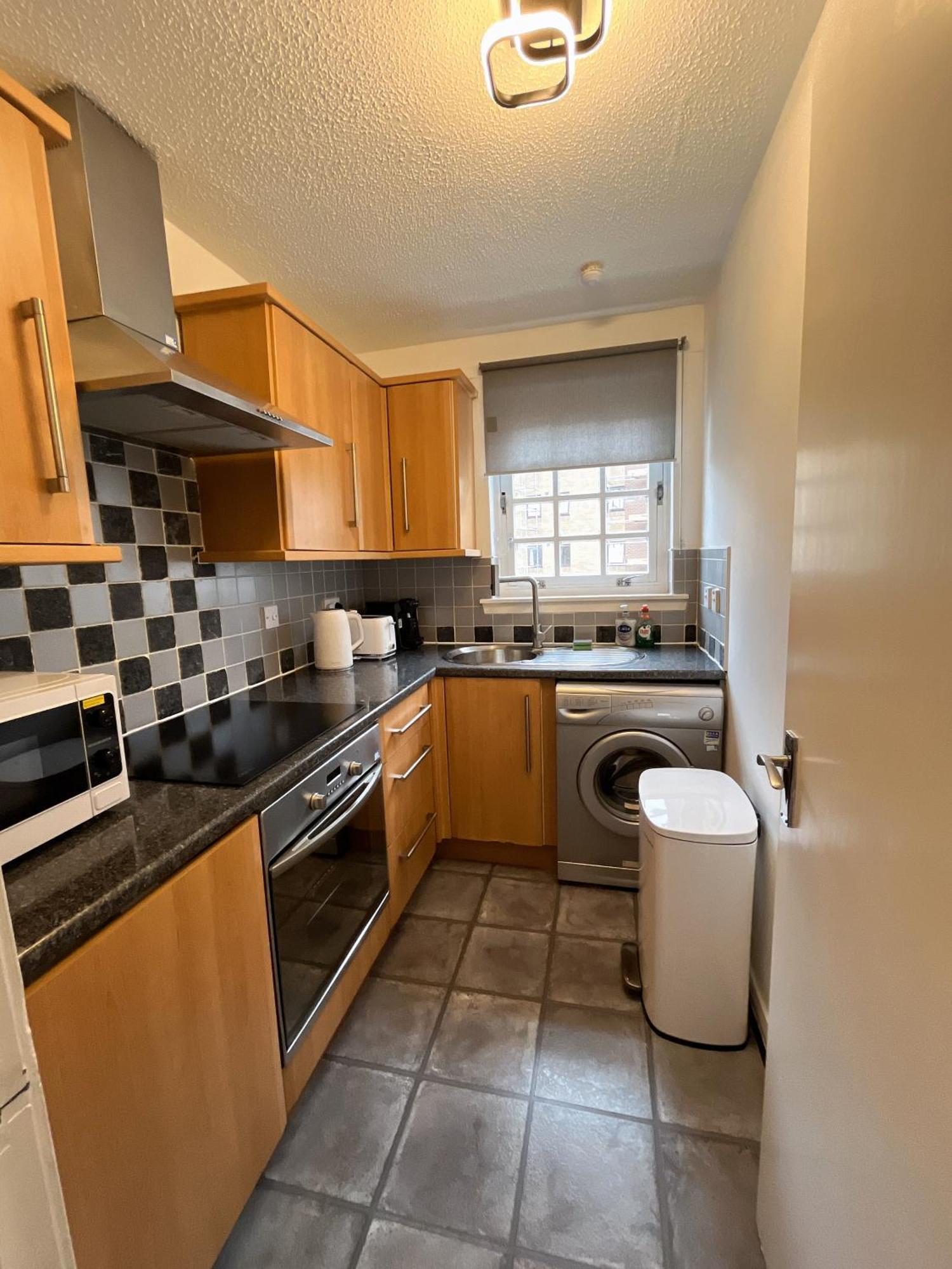 Causewayside Free Parking Apartment Edinburgh