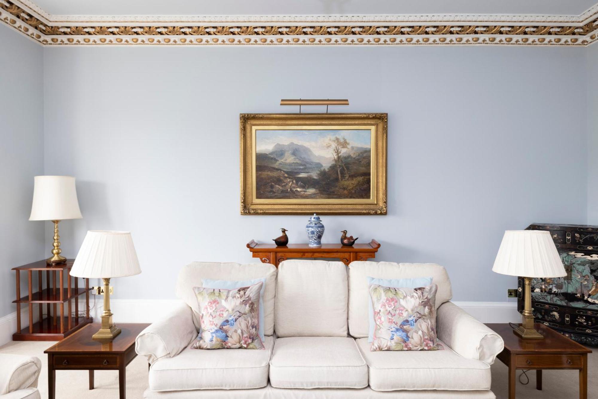 Deluxe 3-bedroom On Princes Street Overlooking Castle * Edinburgh