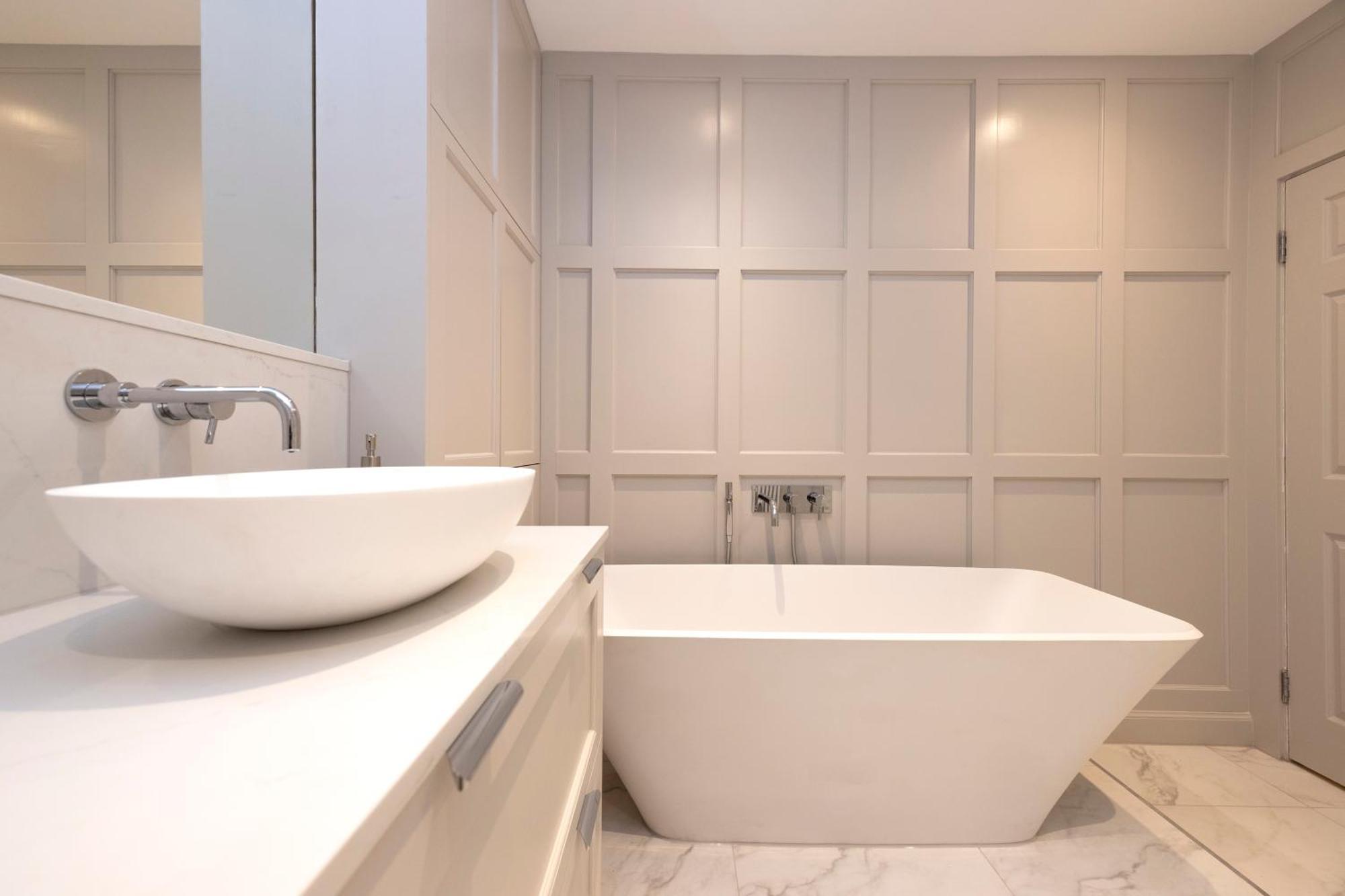 Apartment Deluxe 3-bedroom On Princes Street Overlooking Castle *