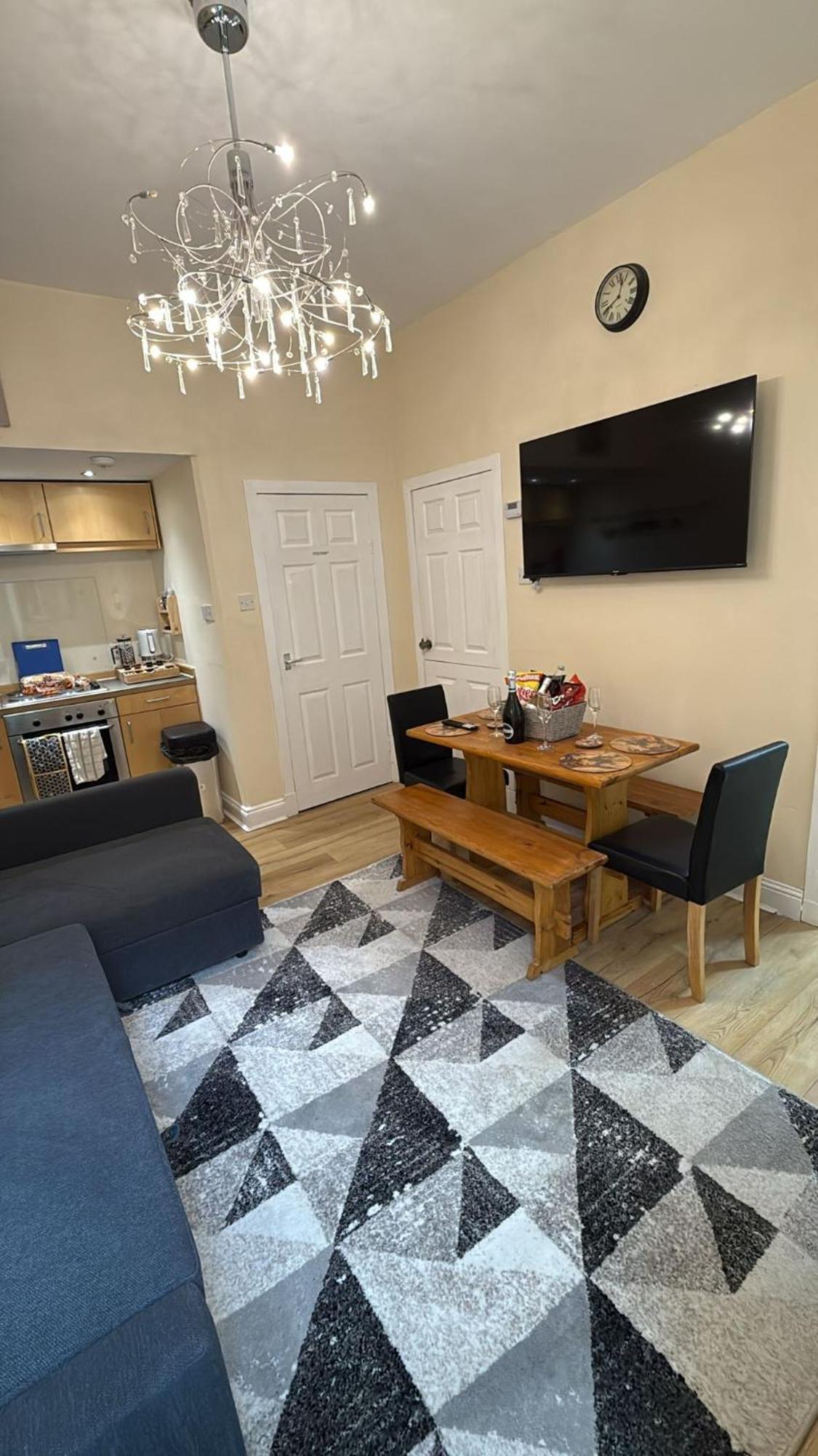 Flat In Old Town , Heart Of Flat Sleeps 6 Apartment Edinburgh
