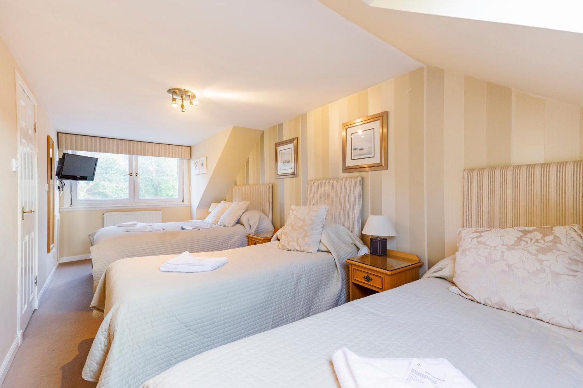 Arden Guest House, Craigmillar Castle Hotel Edinburgh