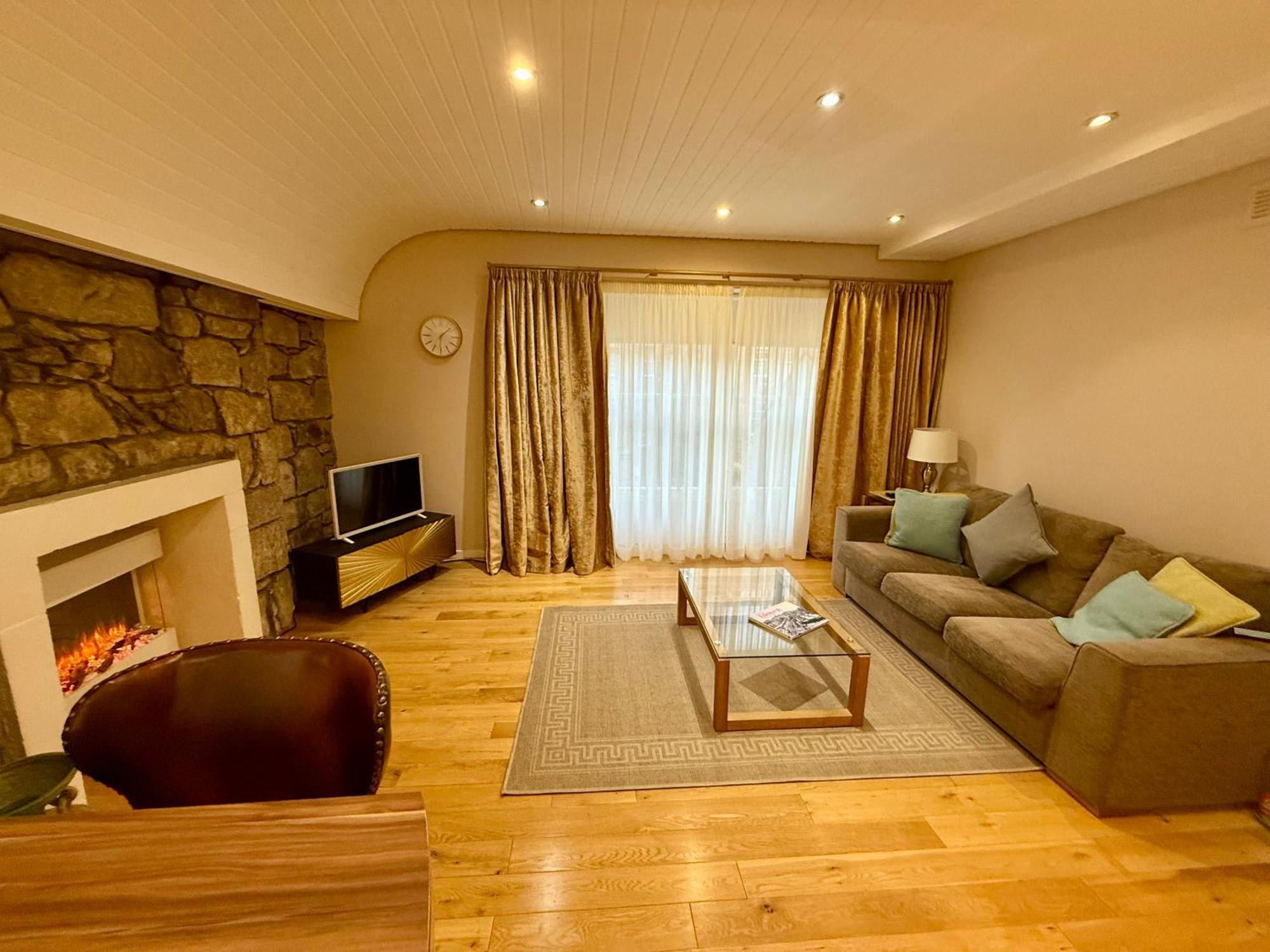 Rose Street Flat Edinburgh