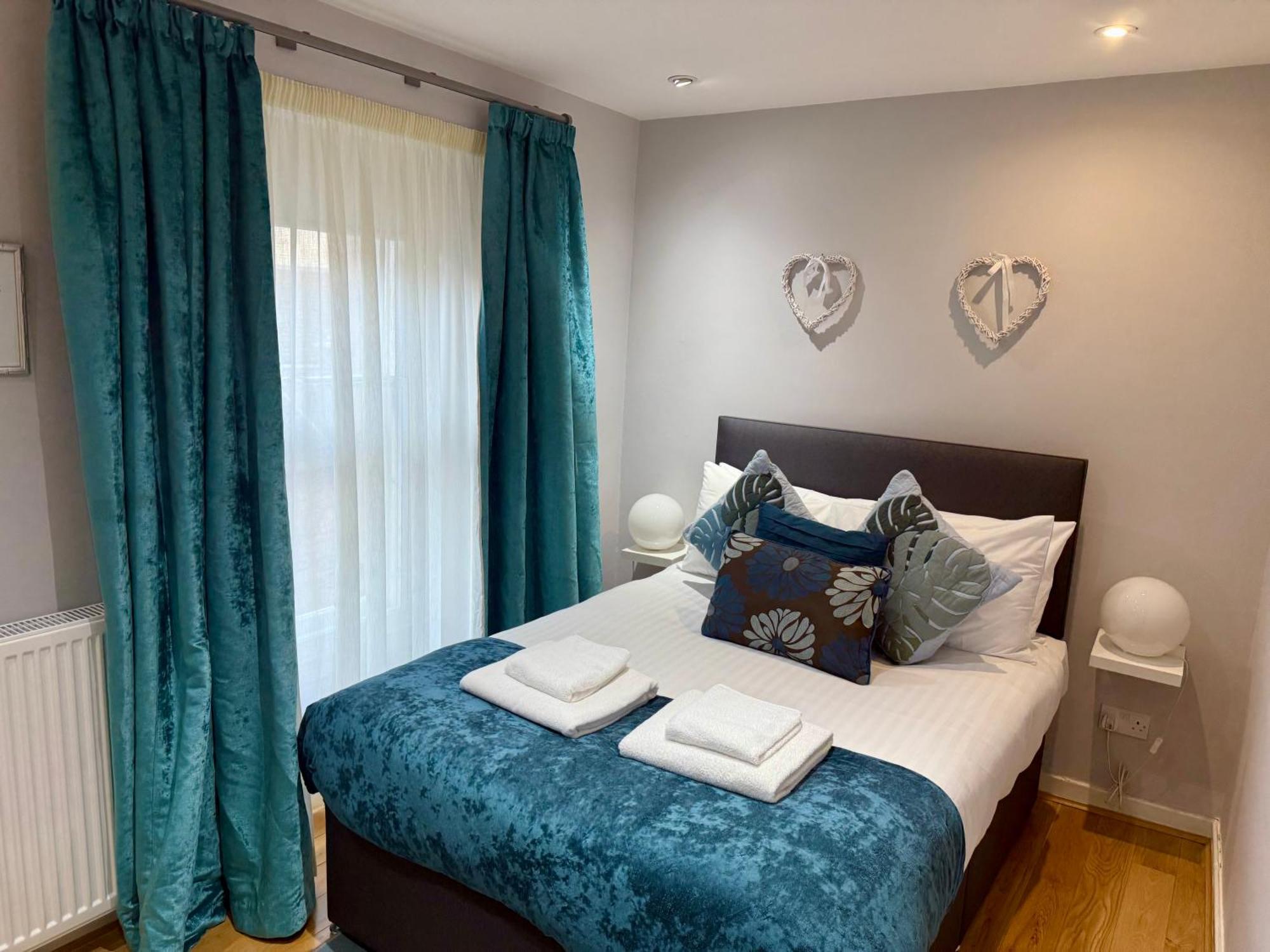 Rose Street Flat * Edinburgh
